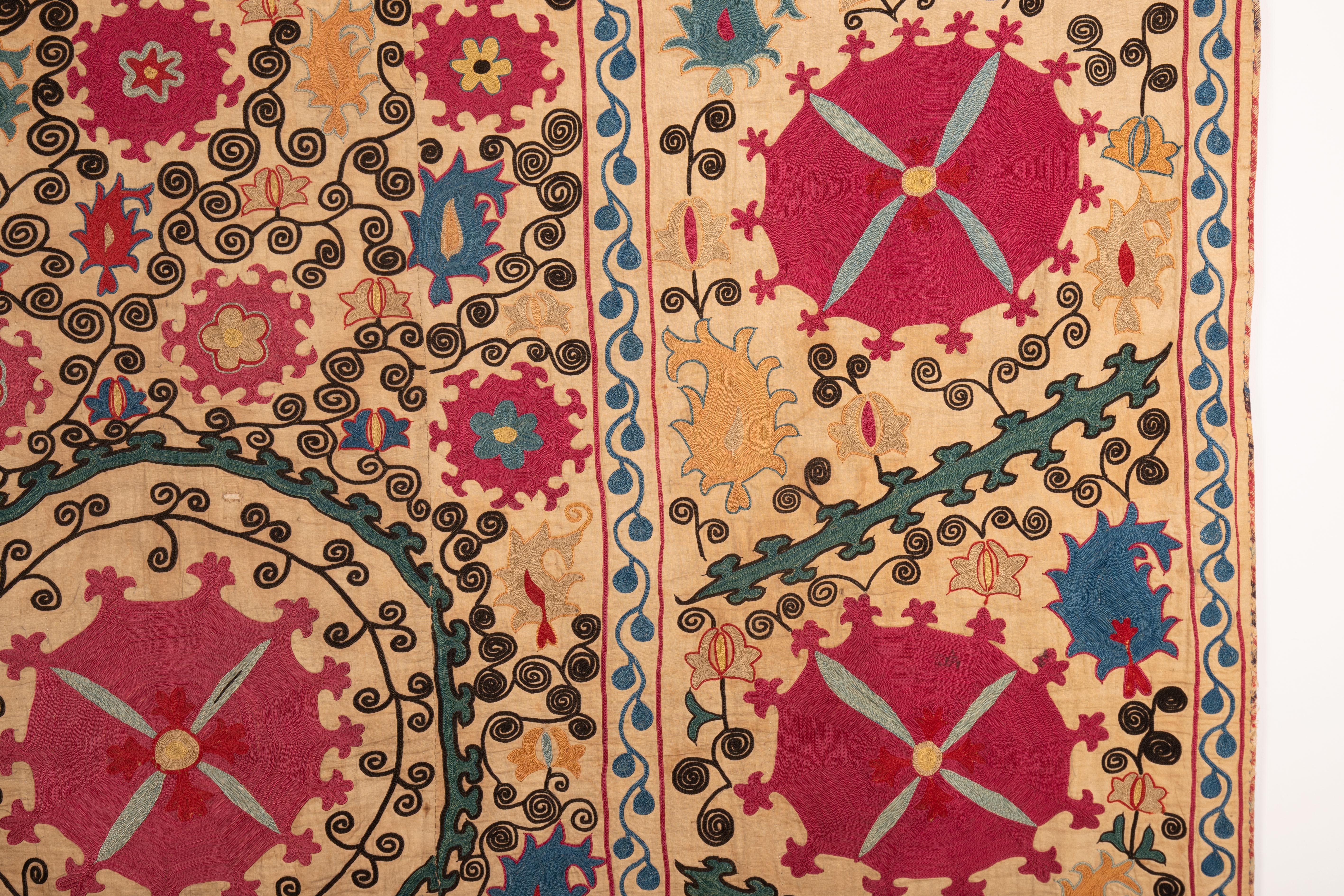 Antique Nim Suzani from Uzbekistan, 1860s In Good Condition In Istanbul, TR