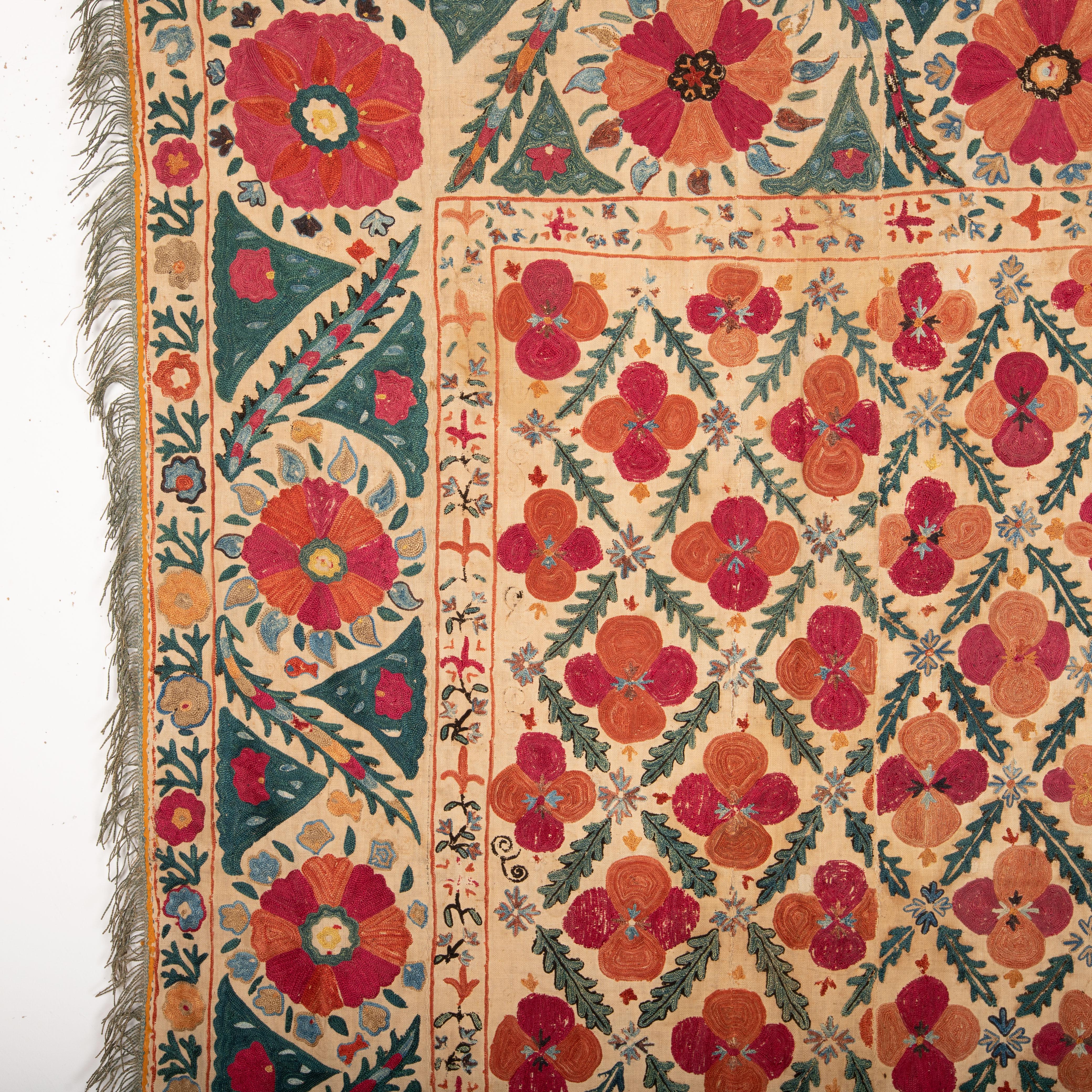 Antique Nim Suzani from Uzbekistan, Central Asia, Mid 19th C. In Good Condition In Istanbul, TR