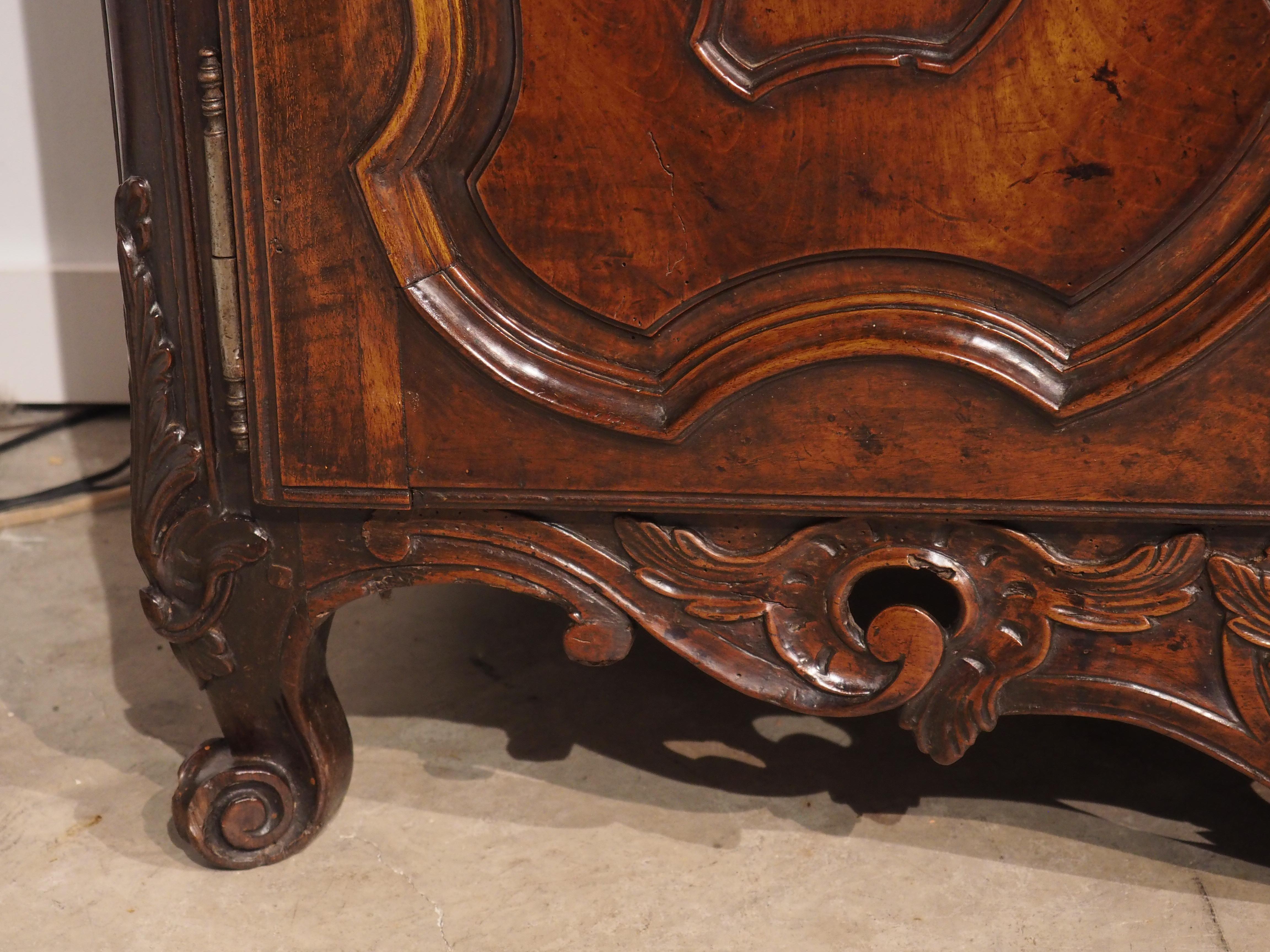 French Antique Nimoise Buffet in Carved Walnut, Provence France, Circa 1750 For Sale