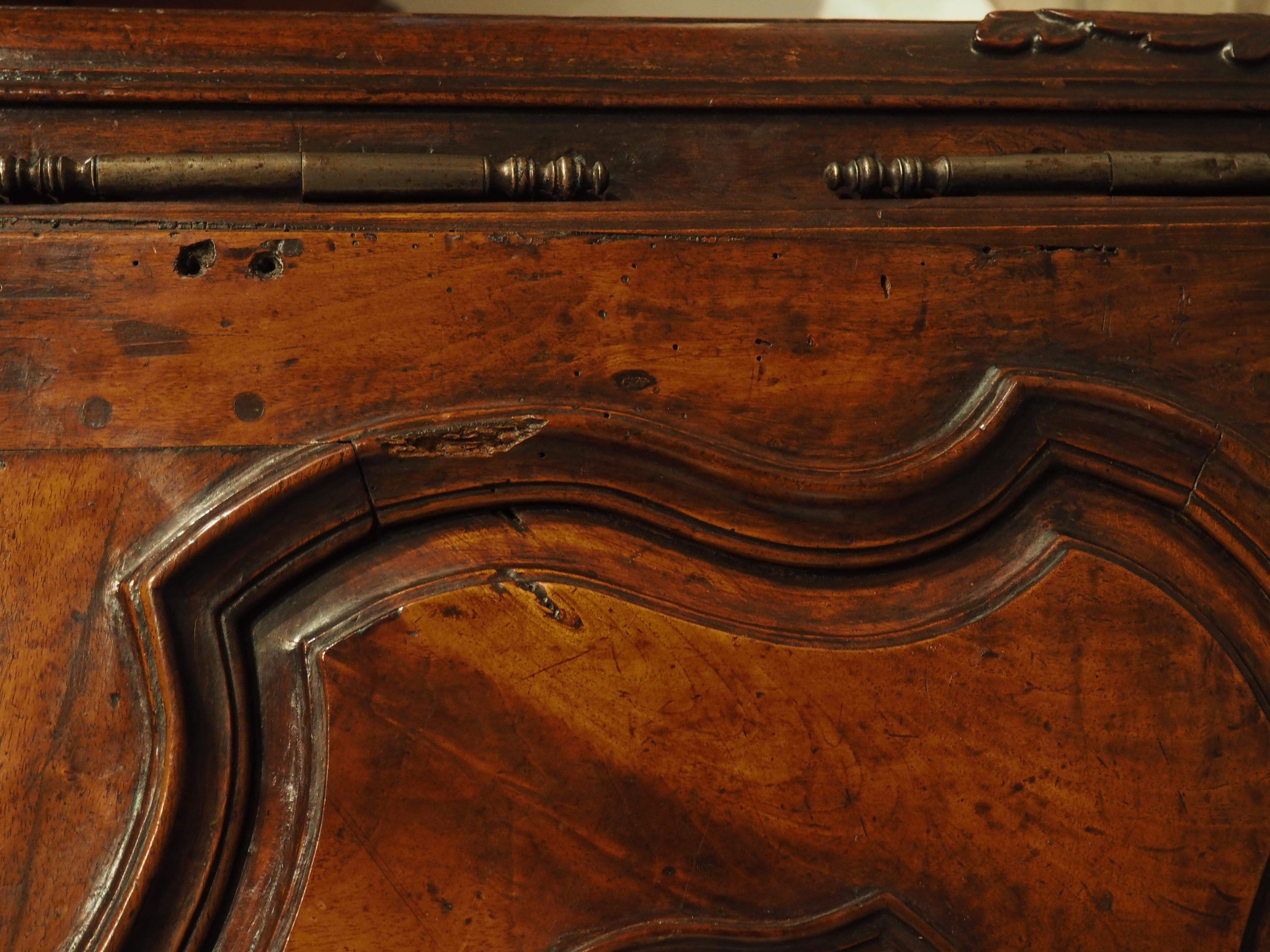 Fabric Antique Nimoise Buffet in Carved Walnut, Provence France, Circa 1750 For Sale