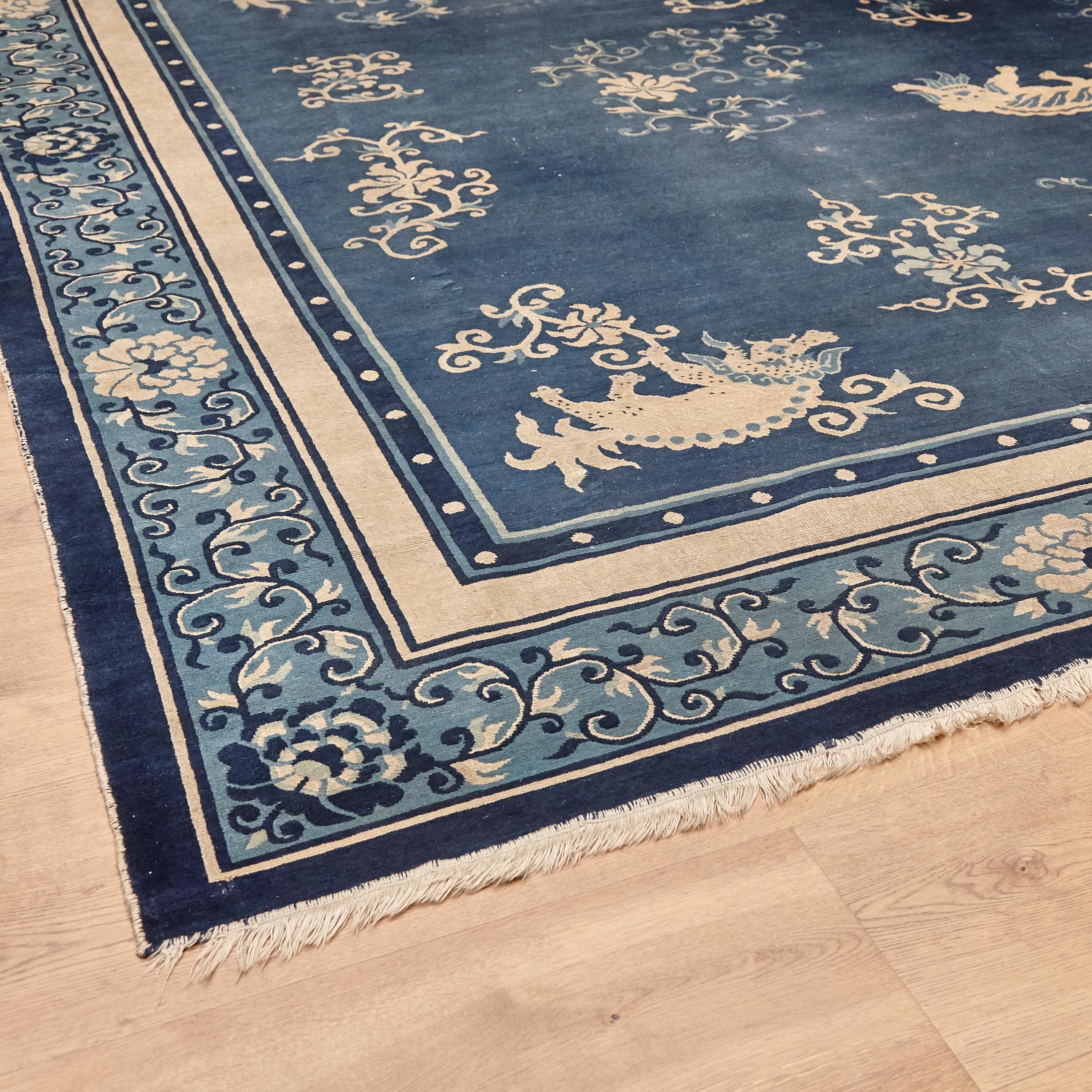 Ningshia, Chinese Export, Hand Knotted Wool, Antique Rug, circa 1890 In Fair Condition In Barcelona, Barcelona