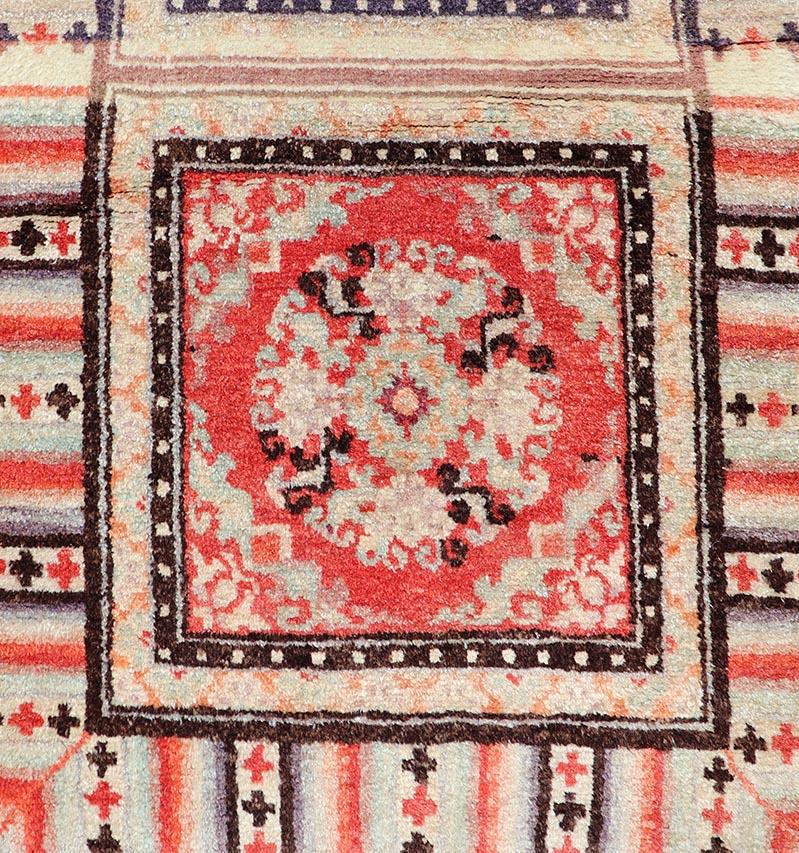 Chinese Export Antique Ningxia Chinese Rug with Medallion Design 2'5 x 5'8 For Sale