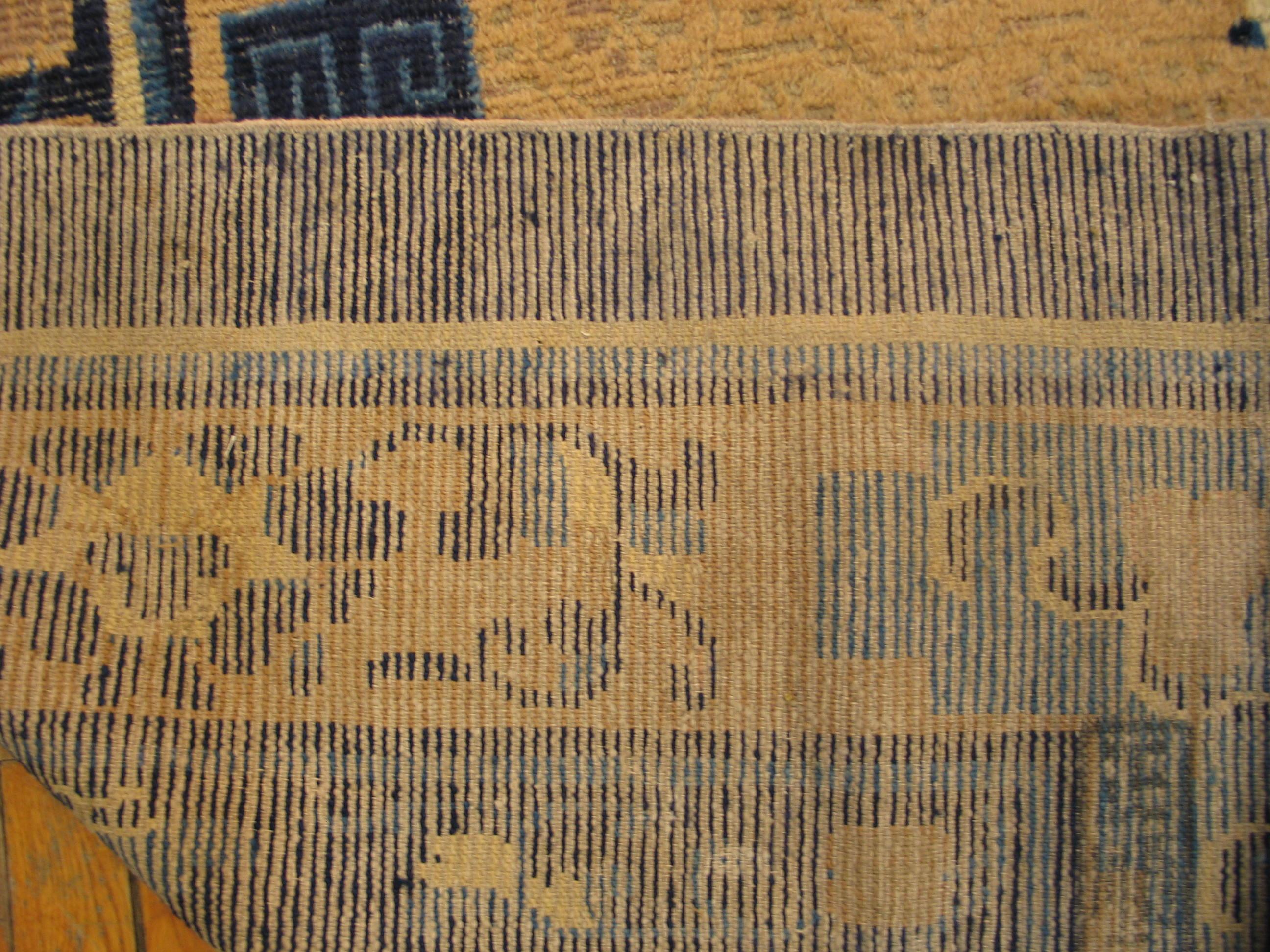 Noué à la main Tapis carré chinois ancien Ningxia en vente