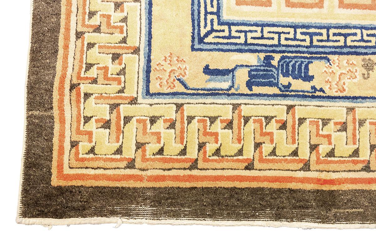 Antique Ningxia Rug Balance&Cosmic Order Design In Good Condition For Sale In Ferrara, IT