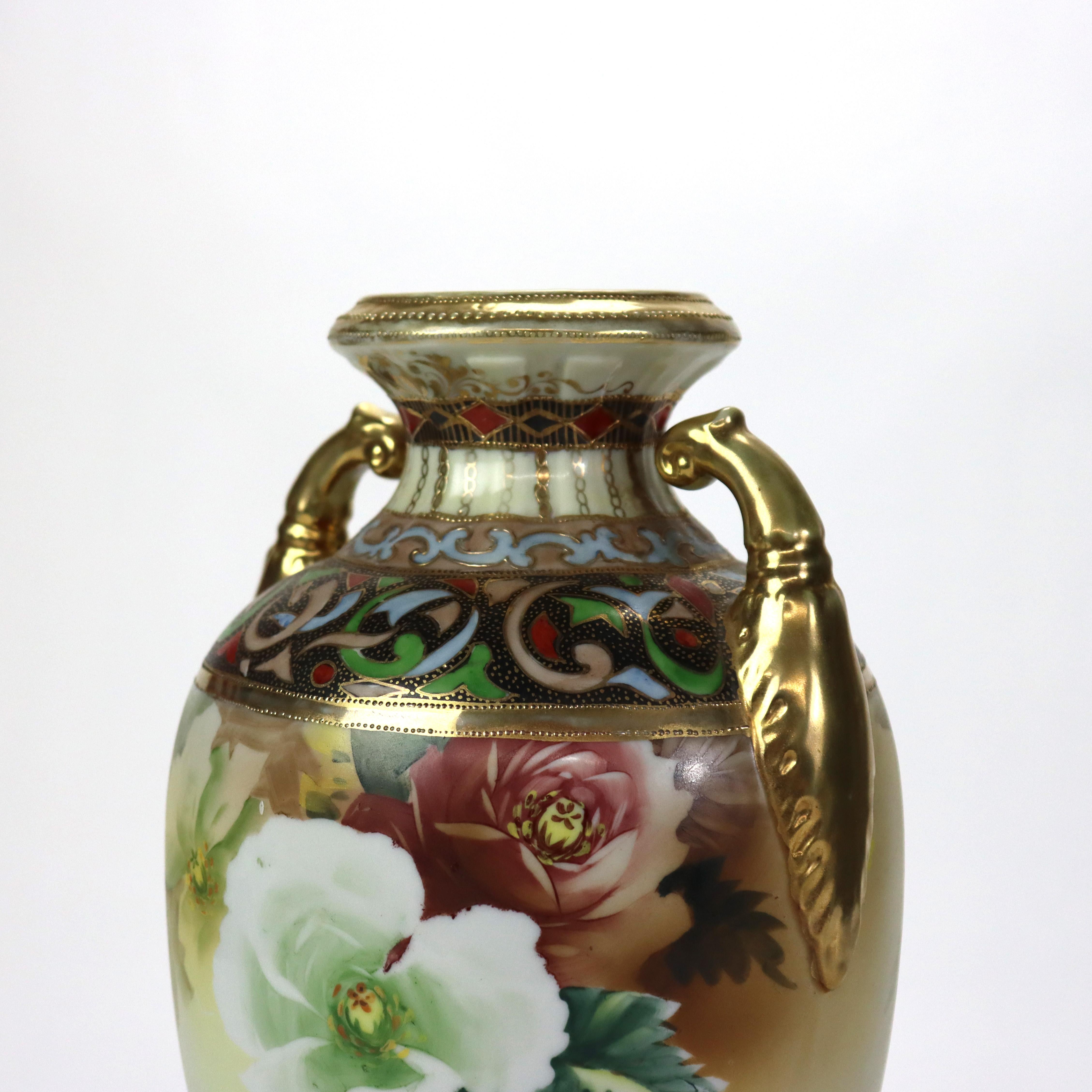 Vase ancien en porcelaine fleurie peinte à la main Nippon signé C1920 en vente 1