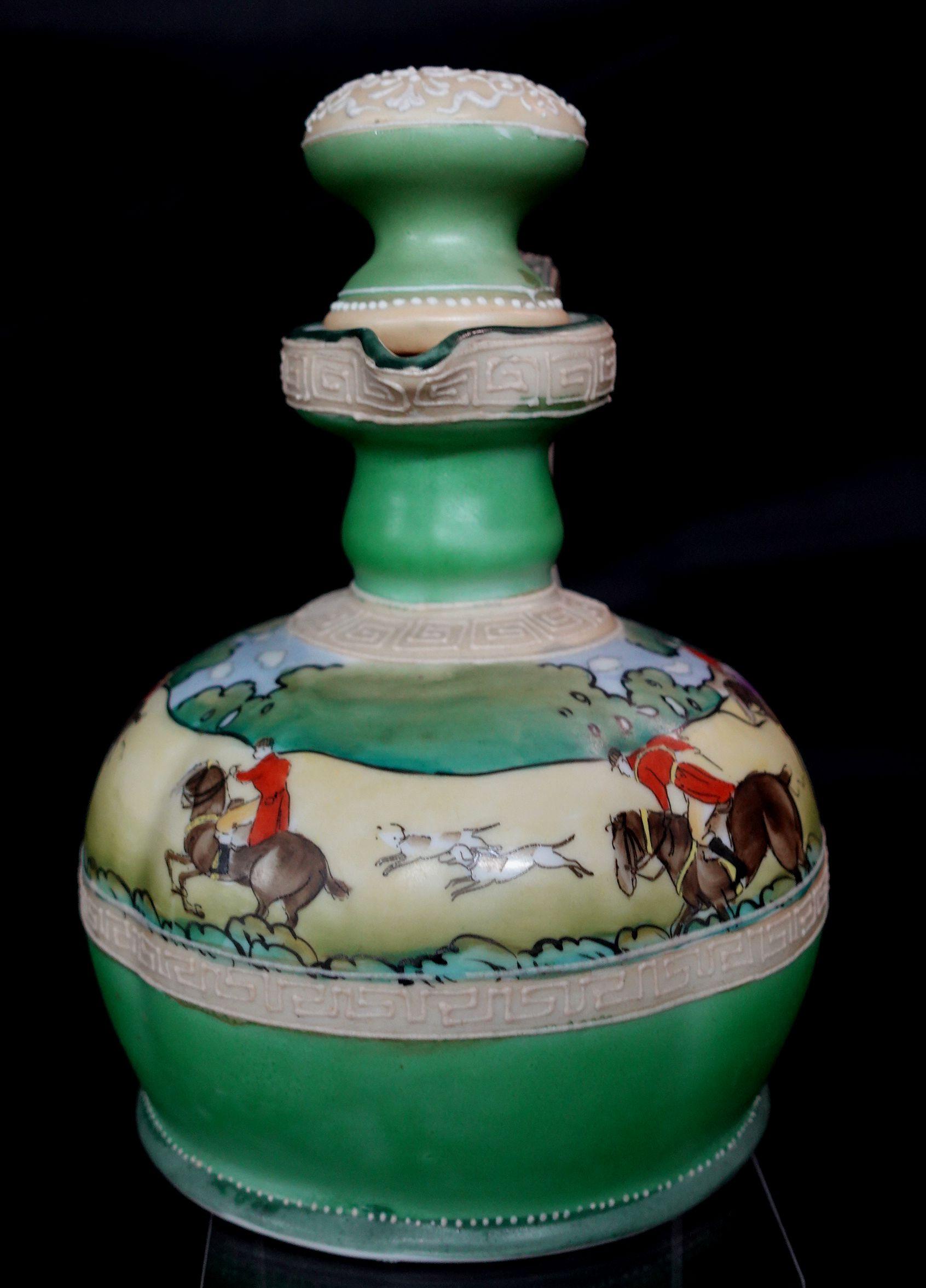 Inglese Antiche caraffe da whisky Nippon Moriage con scena di caccia all'inglese 