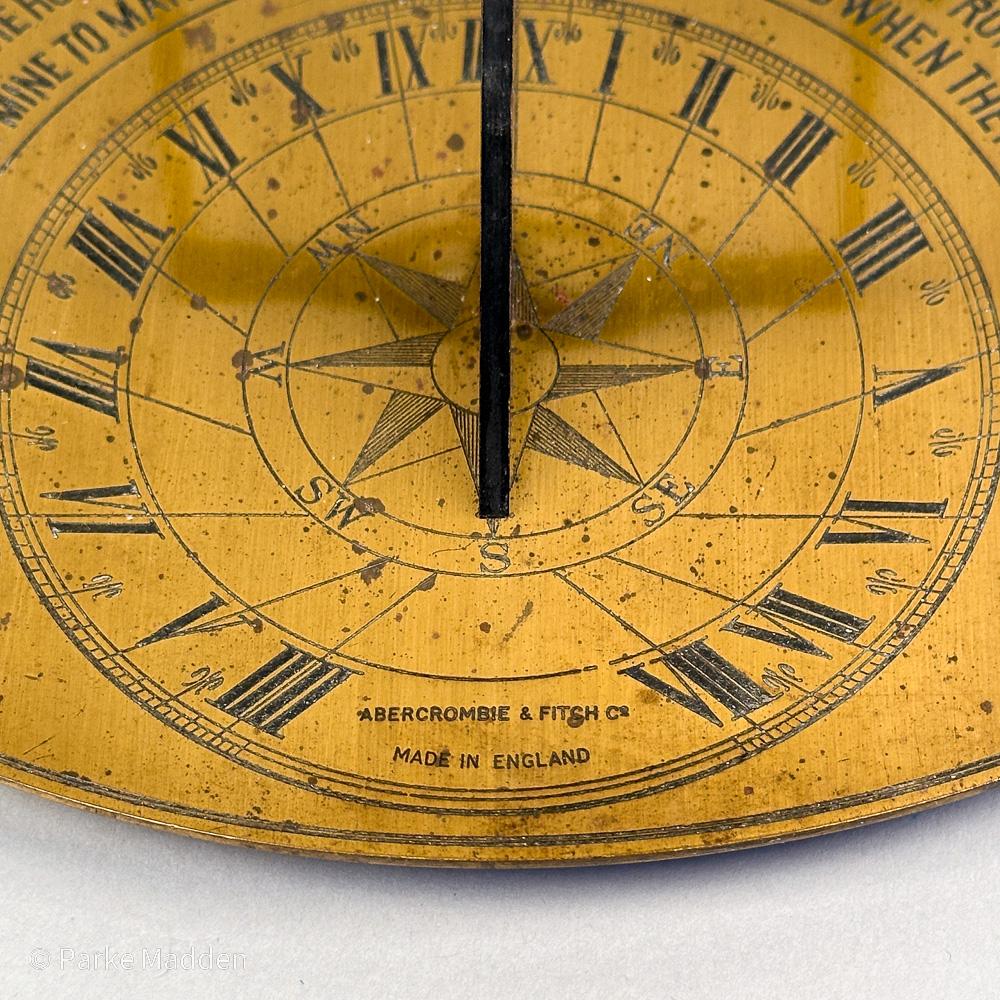 20ième siècle Cadran solaire antique à canon Noon Day par Abercrombie & Fitch en vente