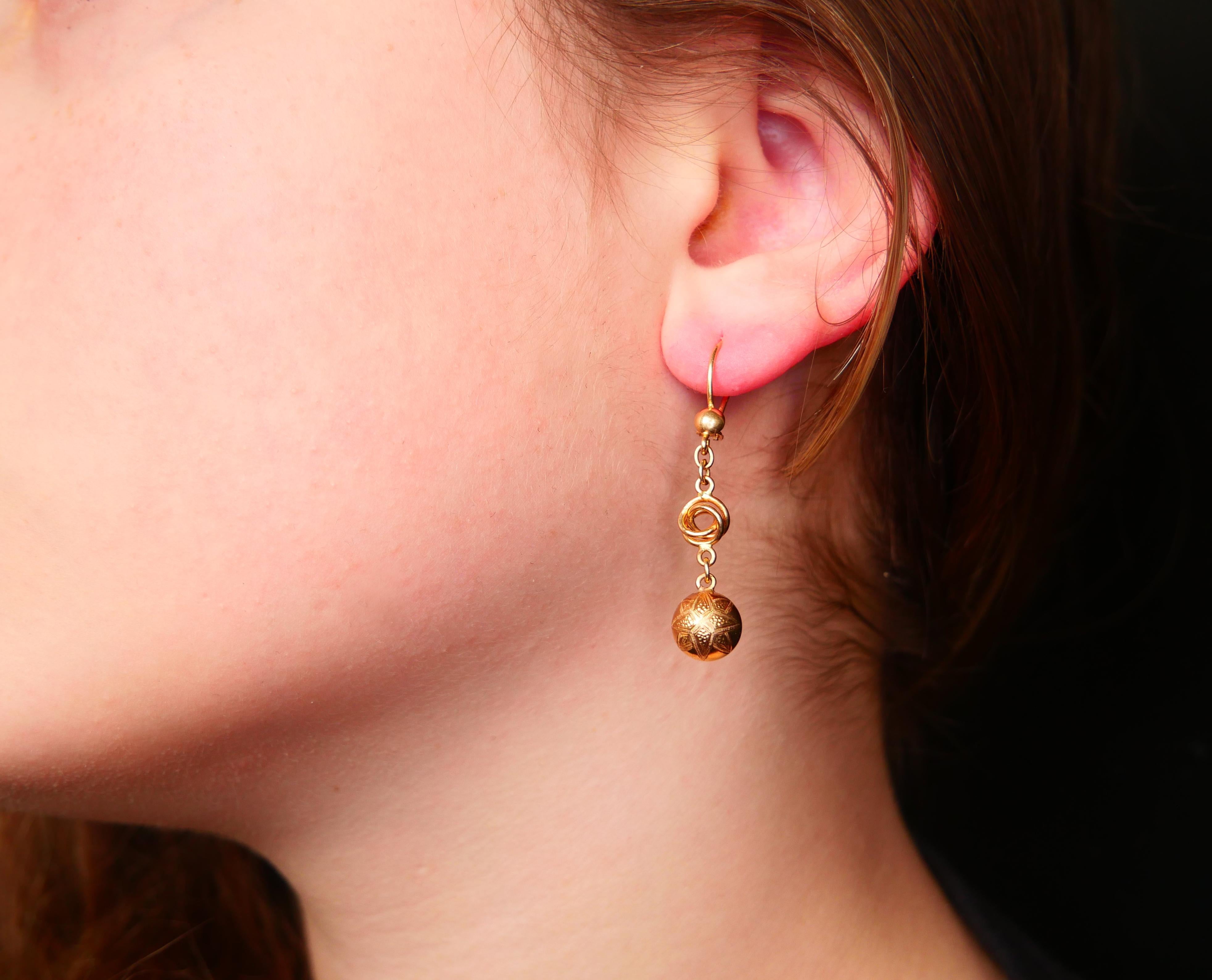 Women's Antique Nordic Earrings Balls Octagram Stars solid 18K Gold / 3.3 gr For Sale