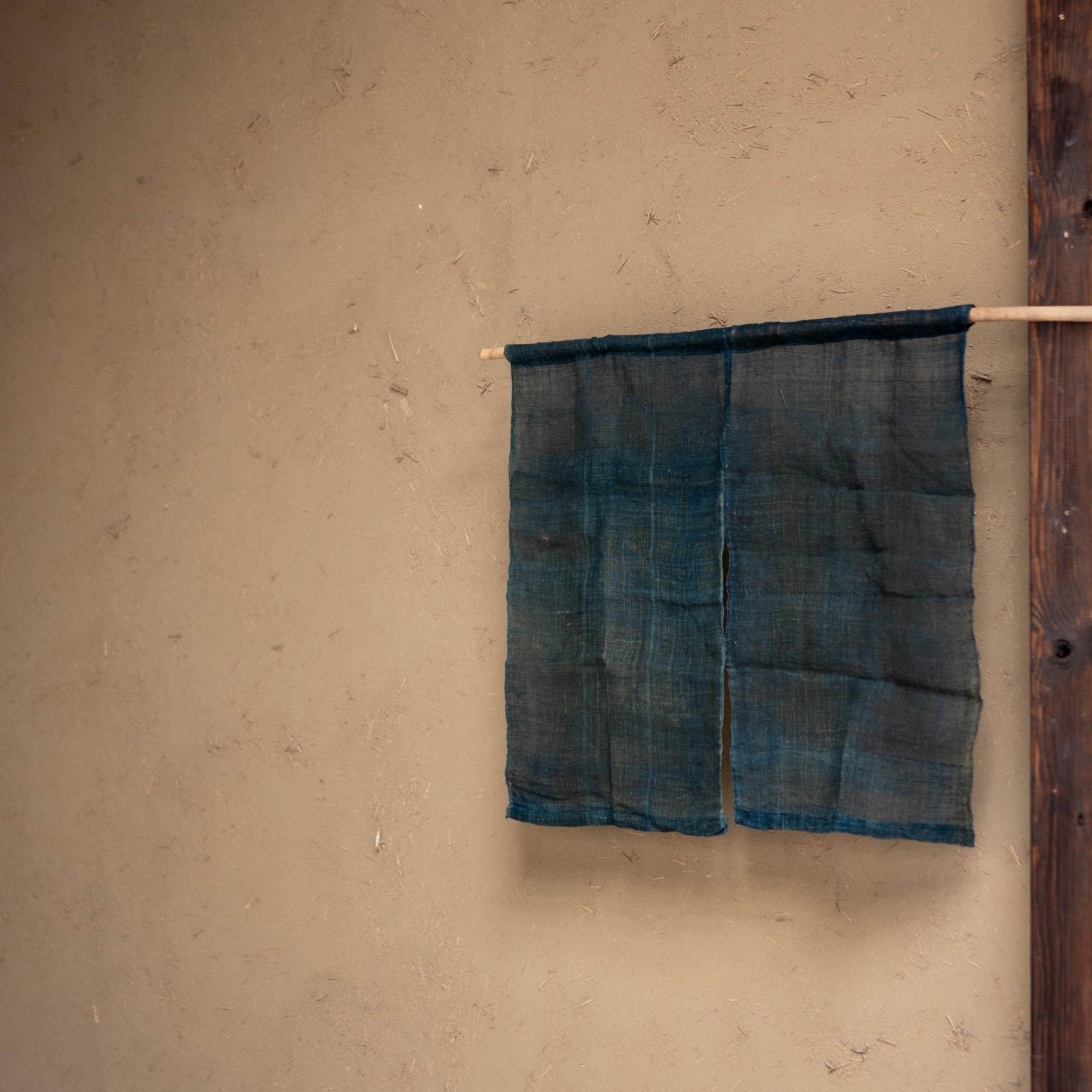 Antiker Noren-Vorhang, Japan, um 1890 / Wabi Sabi, japanische Handwerkskunst im Zustand „Gut“ im Angebot in Tokyo, Tokyo