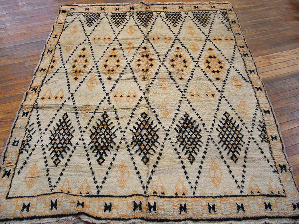 Antique North African Moroccan rug, size: 5'3