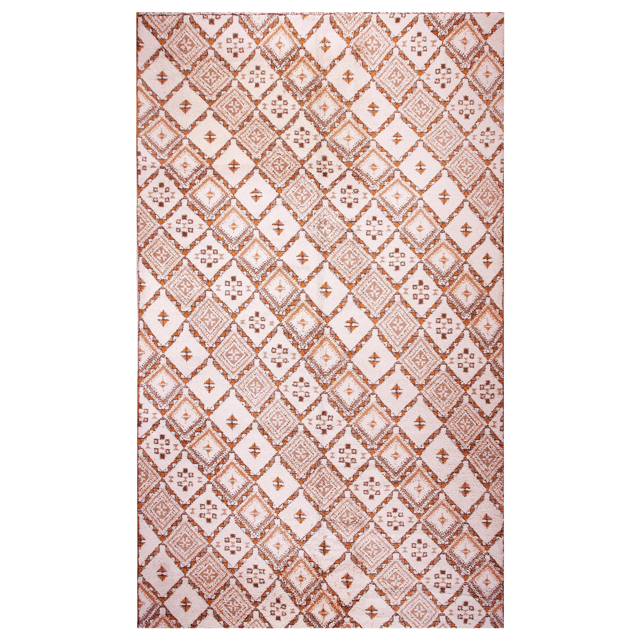 Mid 20th Century Moroccan Rabat Carpet ( 12'2" x 26' - 371 x 792 ) For Sale