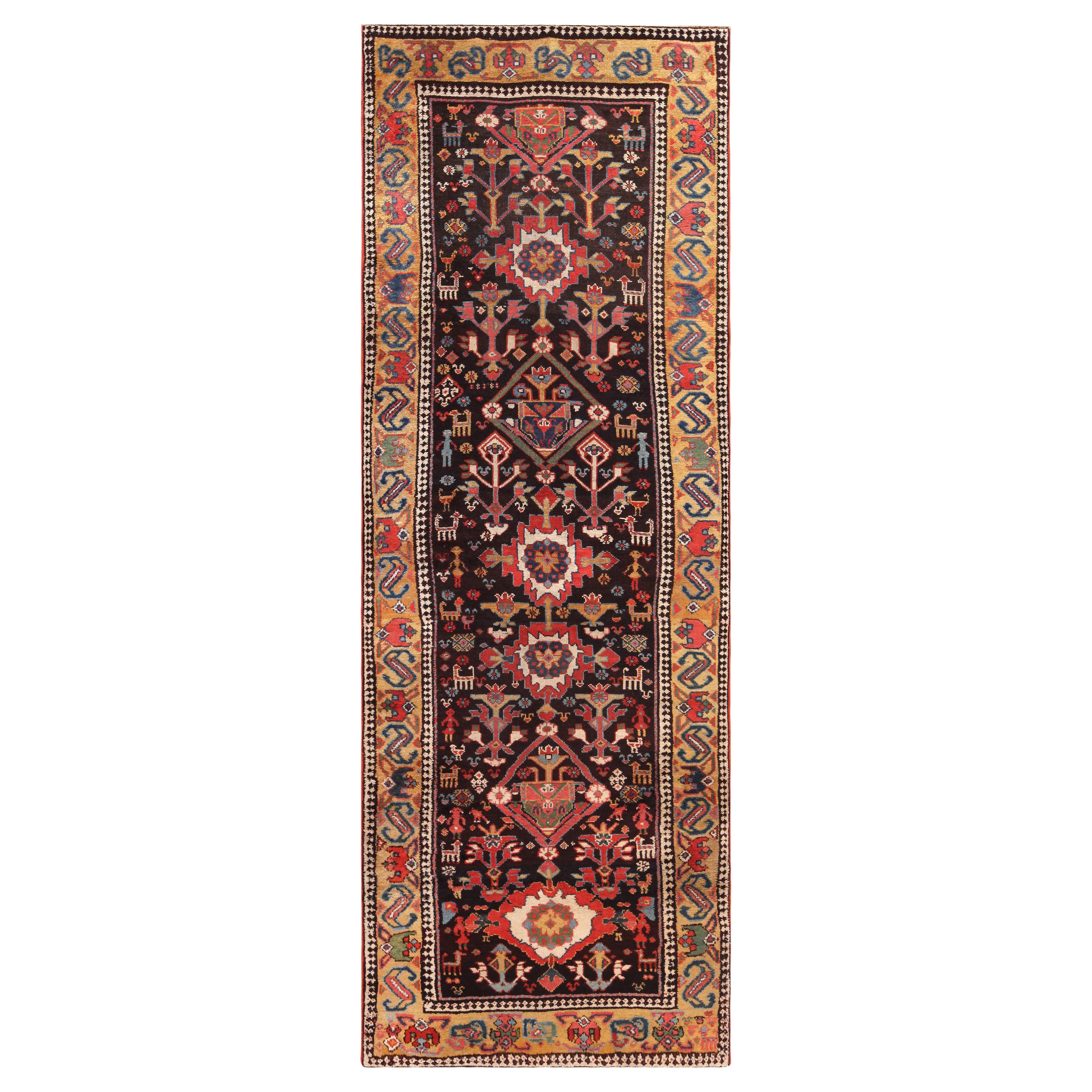 Tapis de couloir persan ancien nord-ouest. 3 pieds 6 pouces x 9 pieds 8 pouces