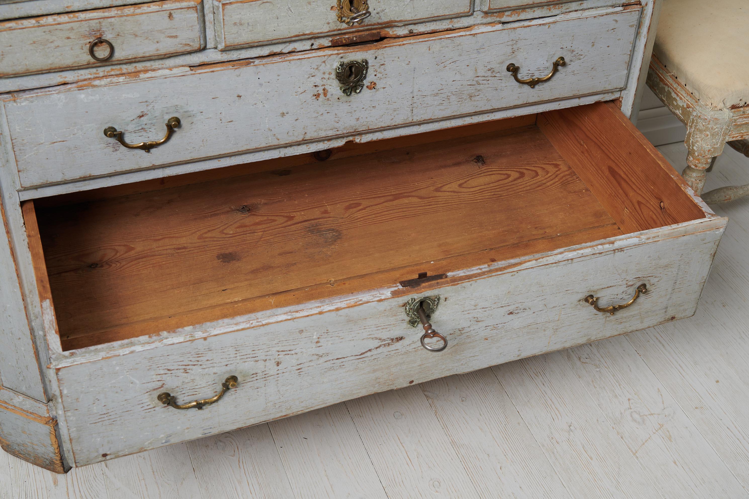 Antique Northern Swedish Classic Gustavian Chest of Drawers For Sale 6