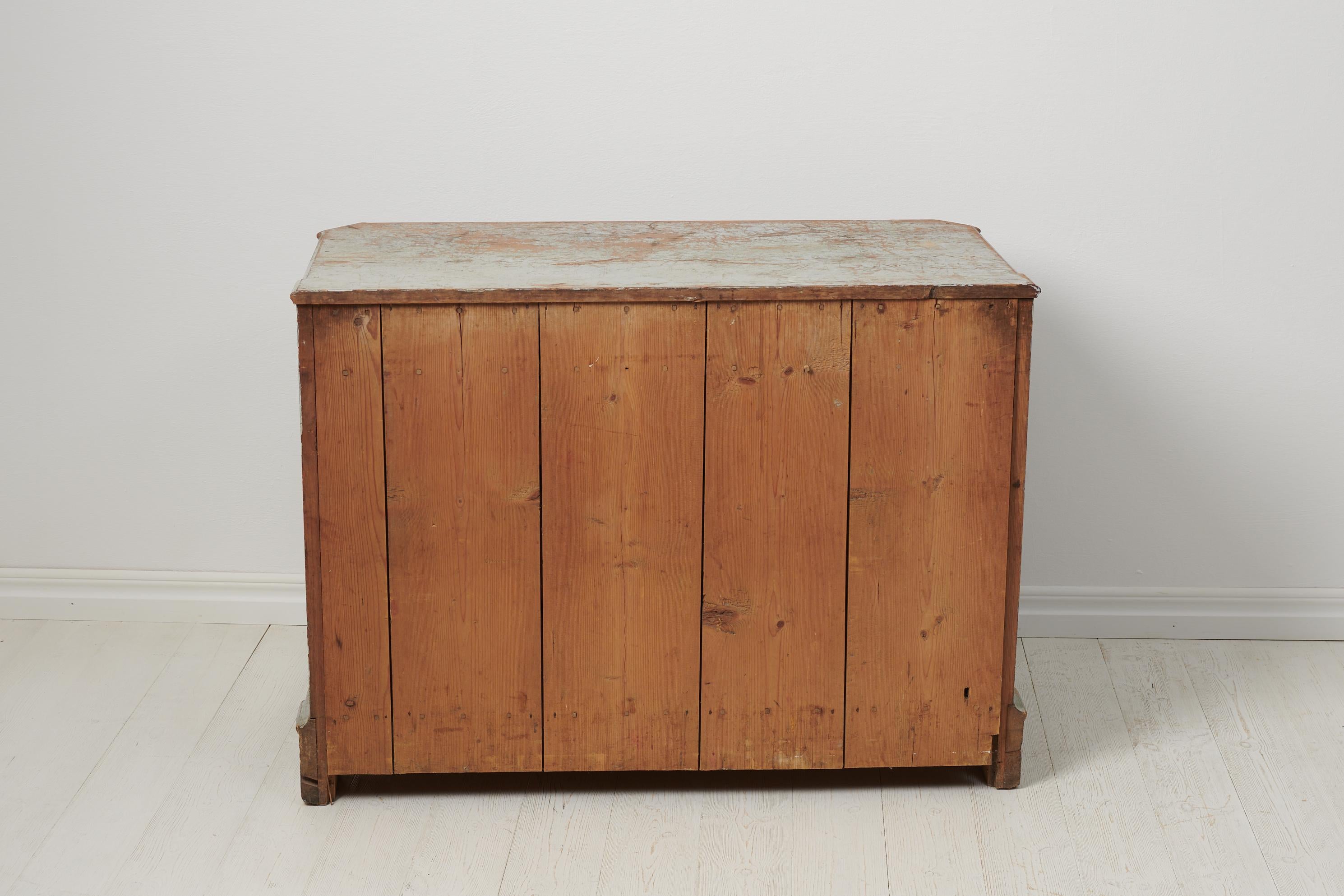 Antique Northern Swedish Classic Gustavian Chest of Drawers For Sale 7