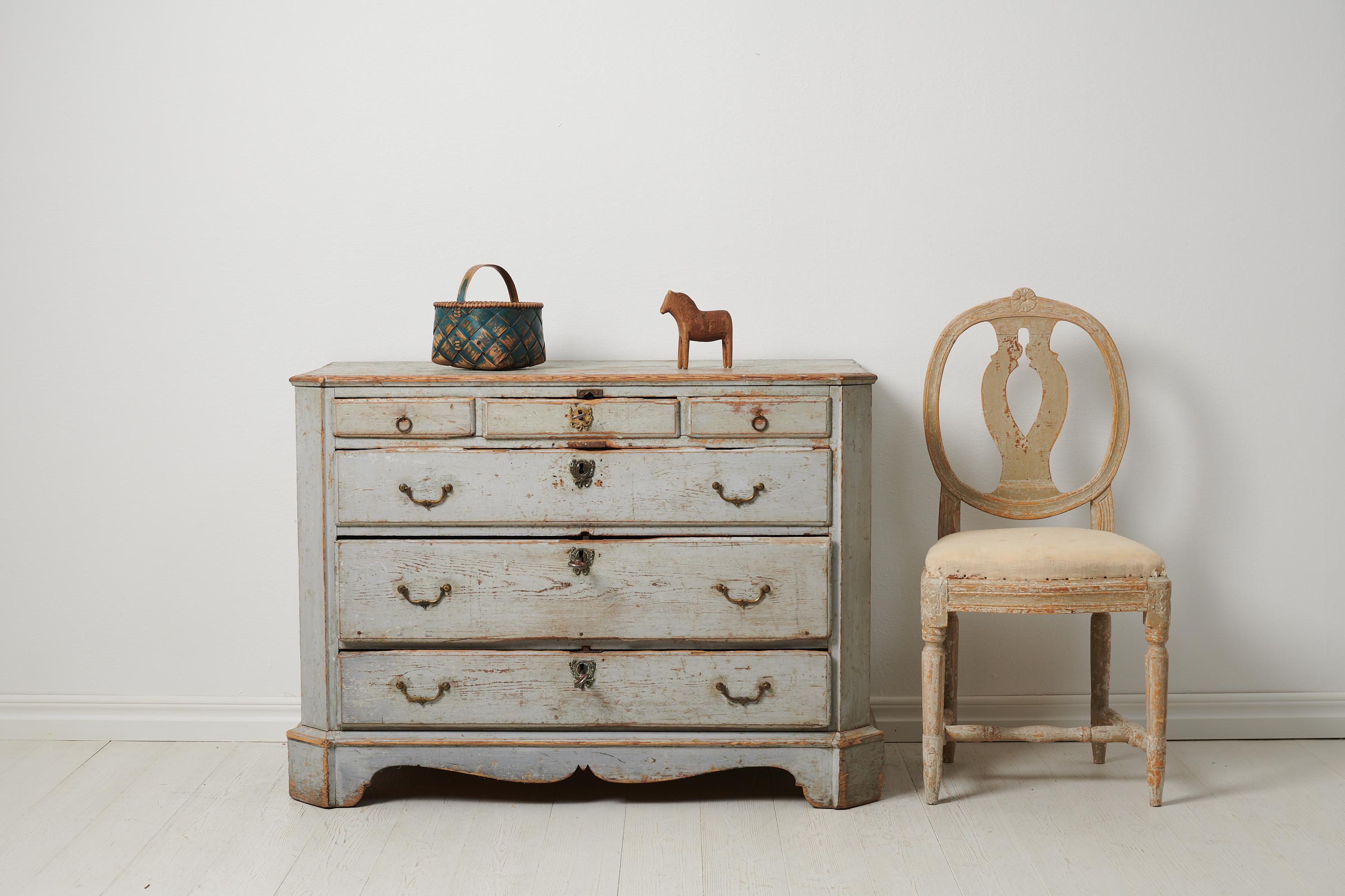Hand-Crafted Antique Northern Swedish Classic Gustavian Chest of Drawers For Sale