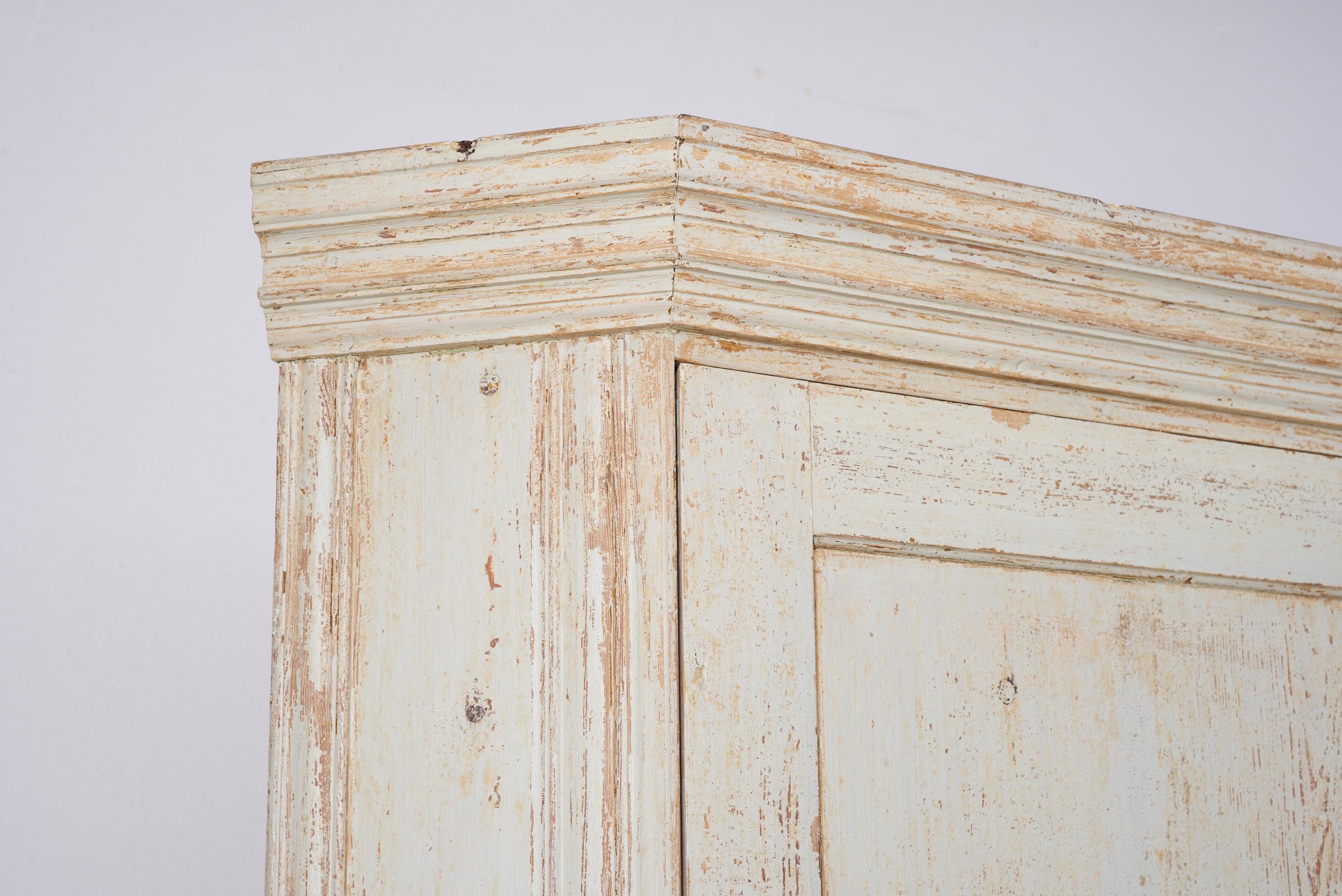 Antique Northern Swedish Country House White Gustavian Style Corner Cabinet For Sale 3