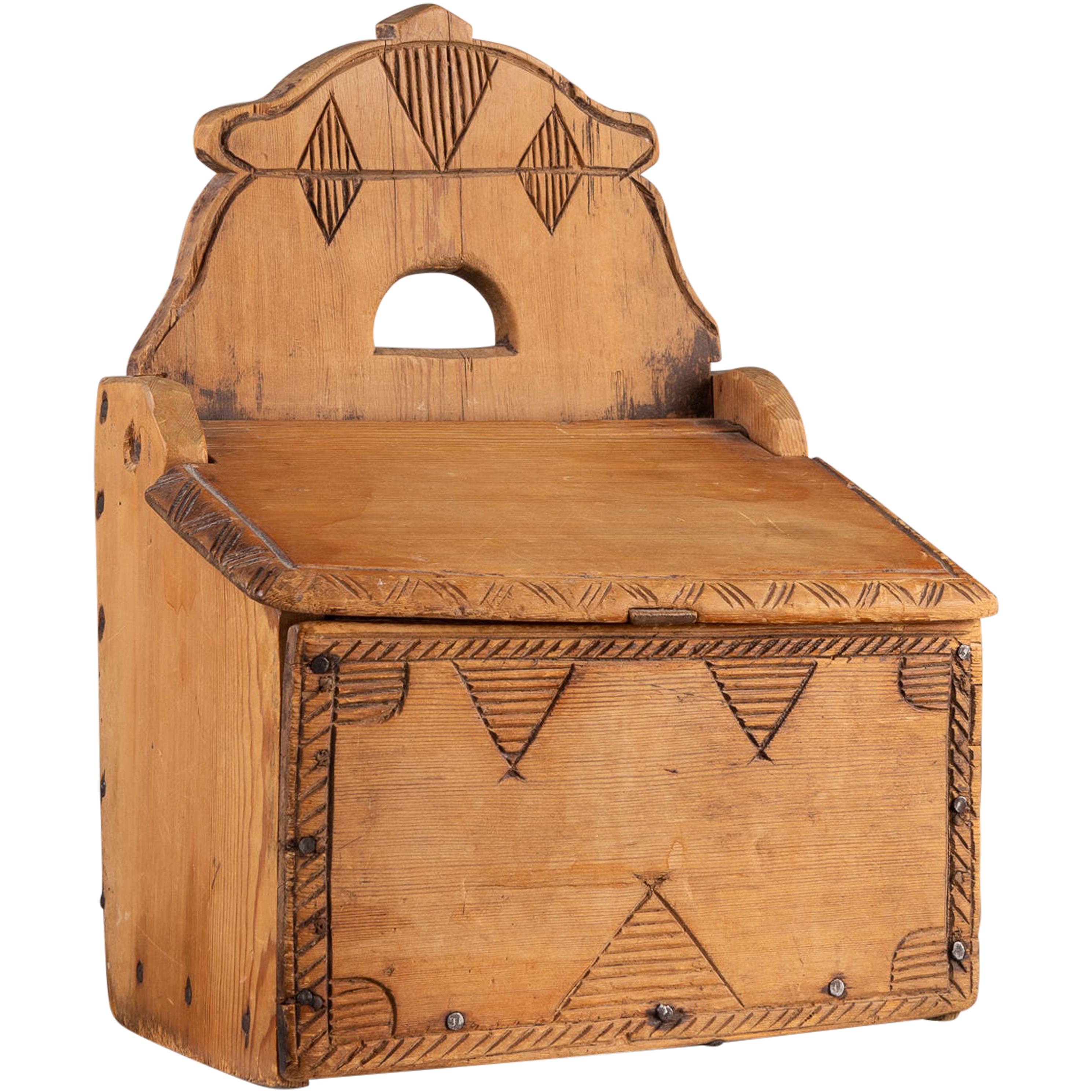 Antique Northern Swedish Decorated Folk Art Box