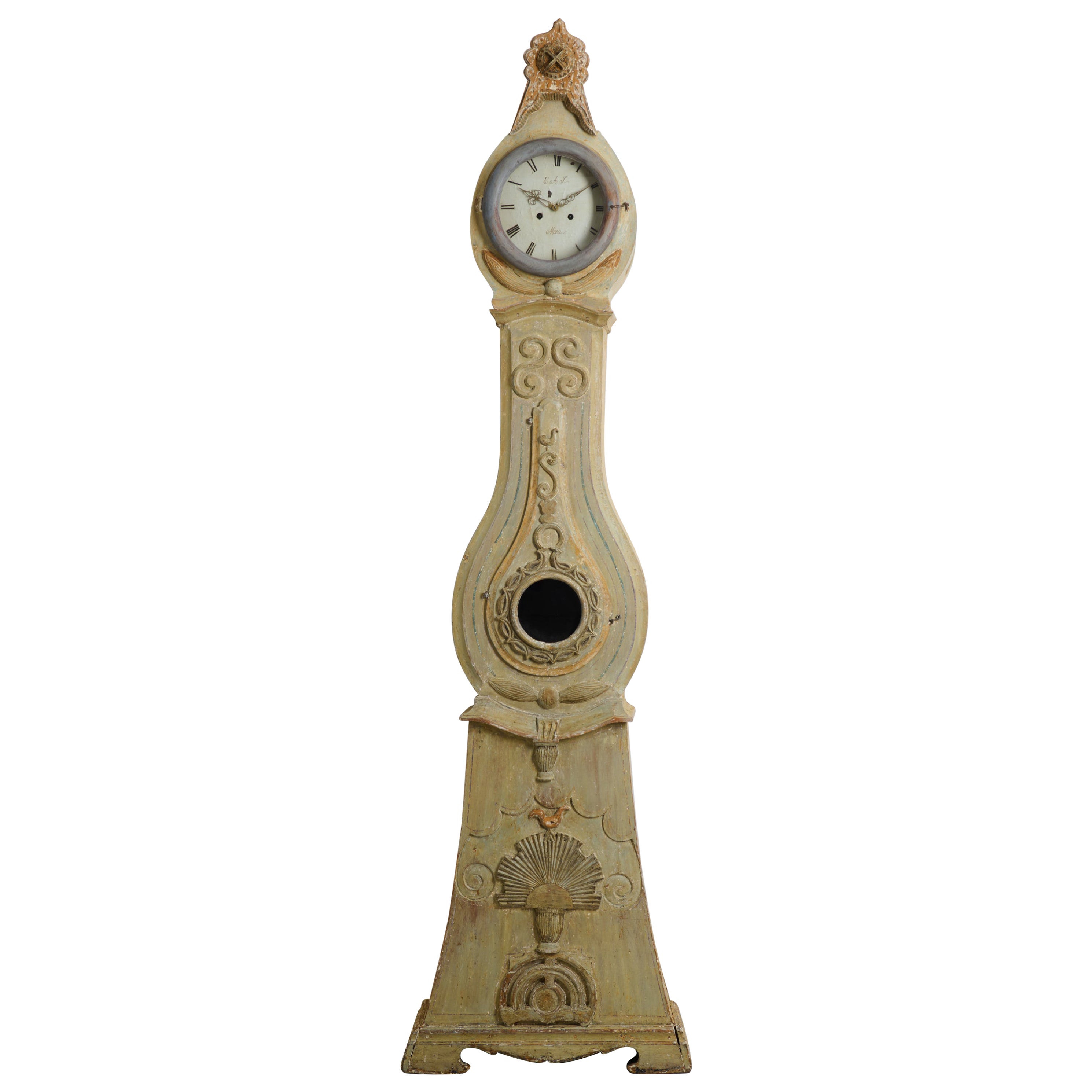 Antike nordschwedische Standuhr mit original handgeschnitztem Dekor