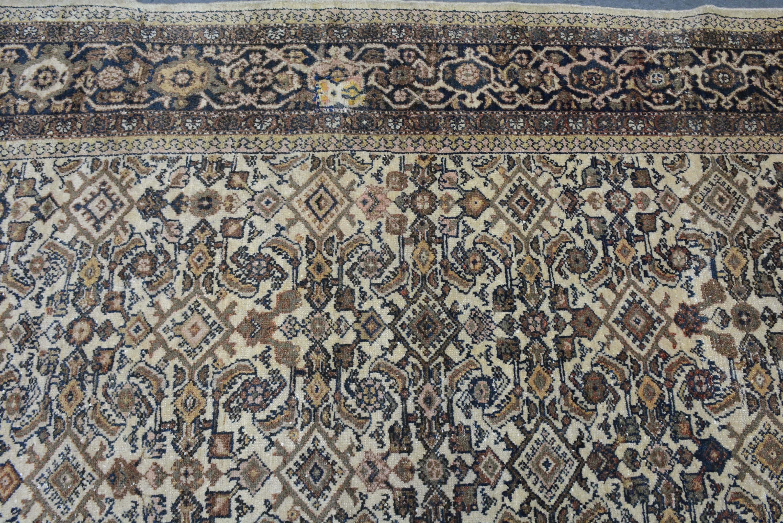20ième siècle Tapis persan ancien du Nord-Ouest en vente