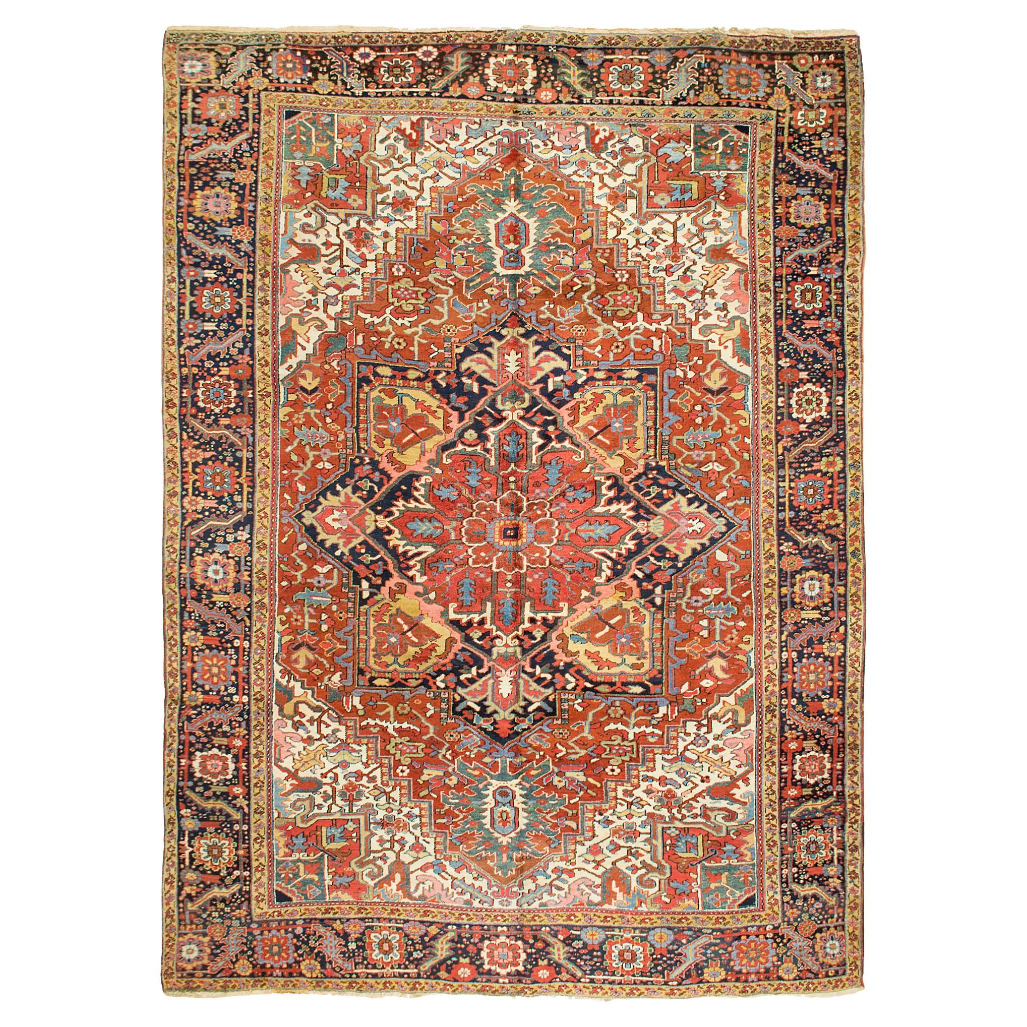 Antiker nordwestpersischer Heriz-Teppich im Angebot