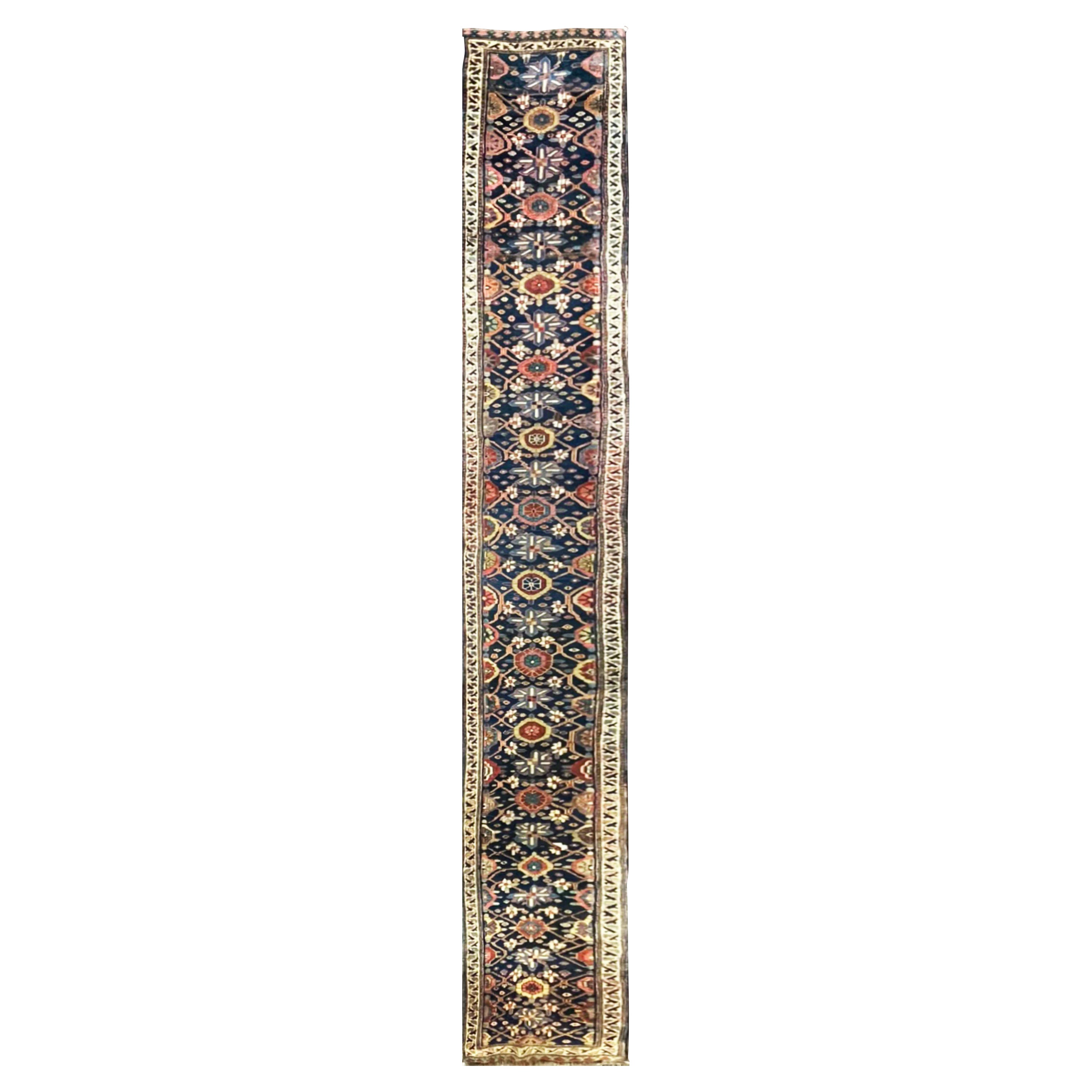 Antiker kurdischer/Bijar aus dem Nordwesten Persiens  Läufer 2''5 x 19''7 im Angebot