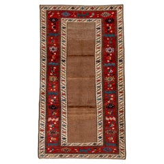 Ancien tapis persan du Nord-Ouest persan à poils longs, champ ouvert marron camel