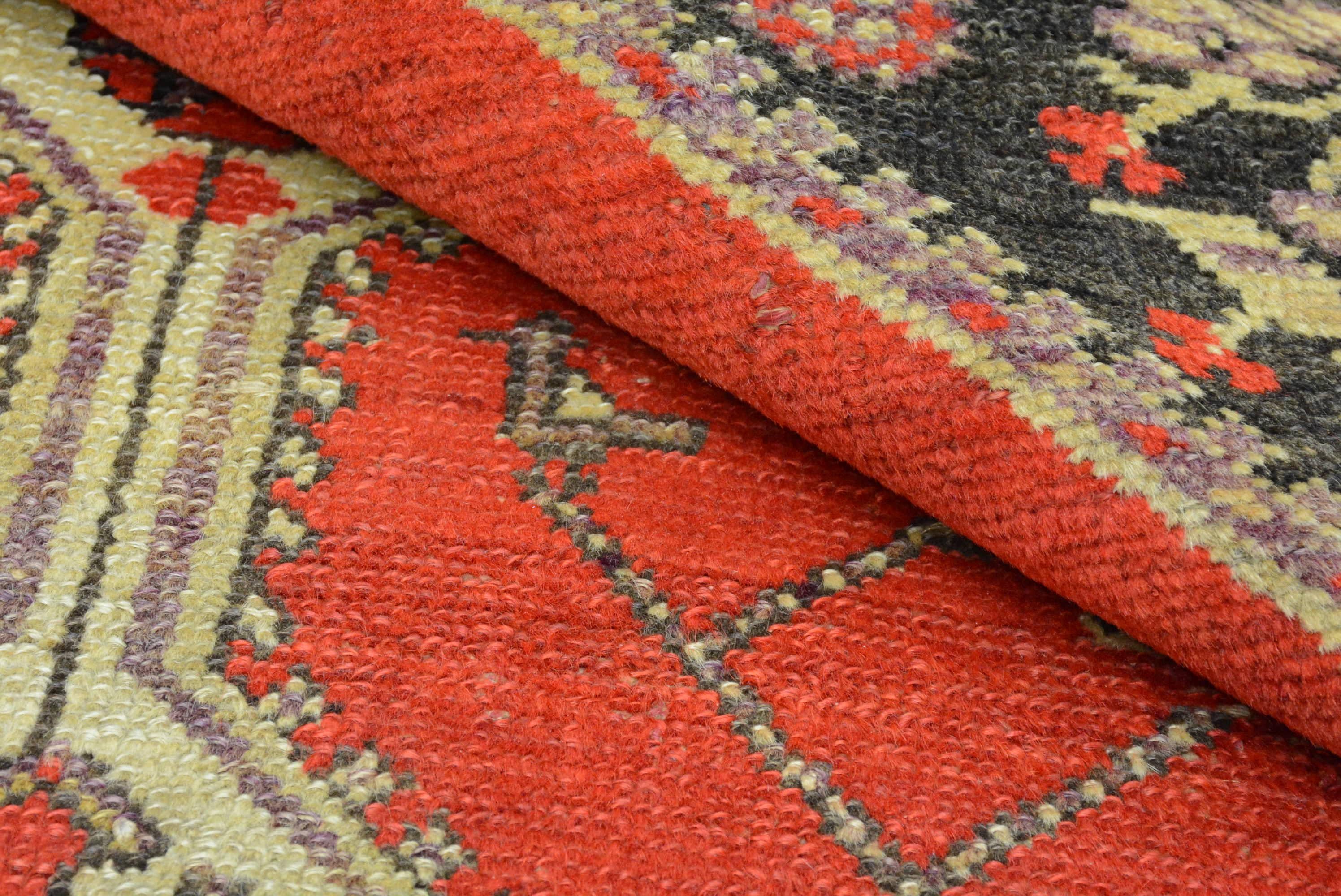 Antiker nordwestpersischer Malayer-Teppich (Wolle) im Angebot
