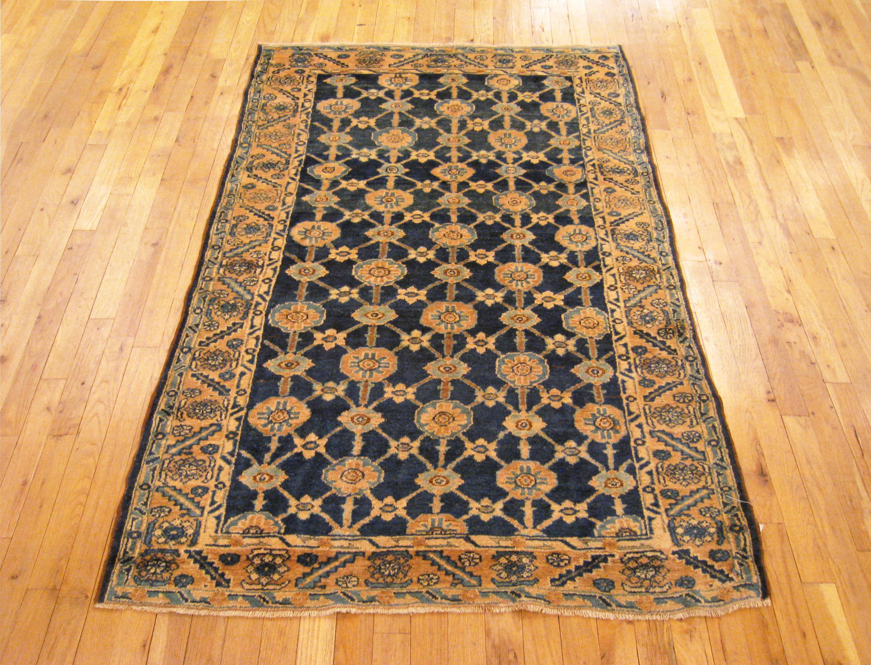 Antique Northwest Persian Oriental Rug, in Small Size, Blue Field & Repeating In Excellent Condition For Sale In New York, NY