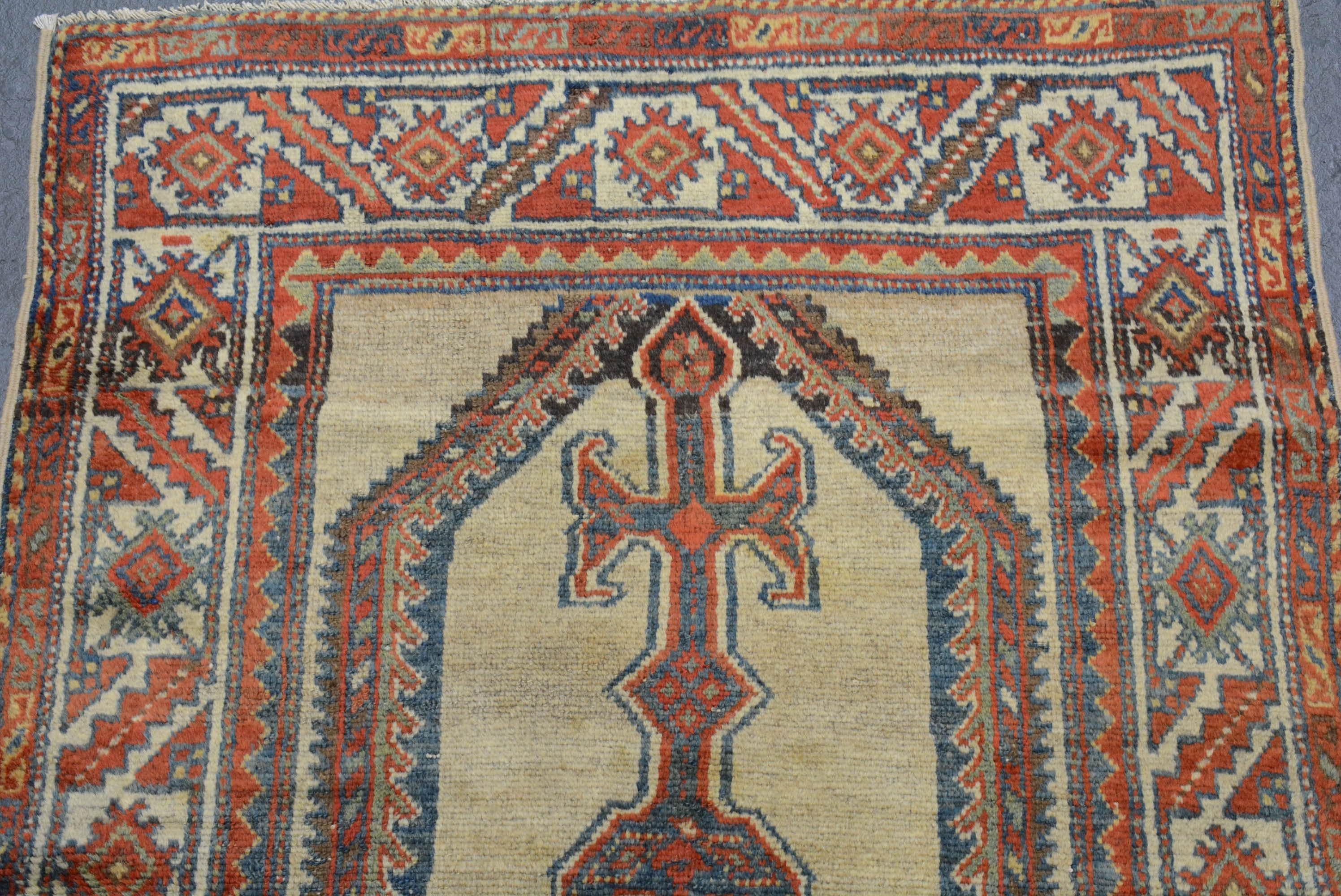 Tissage Tapis persan ancien du Nord-Ouest en vente