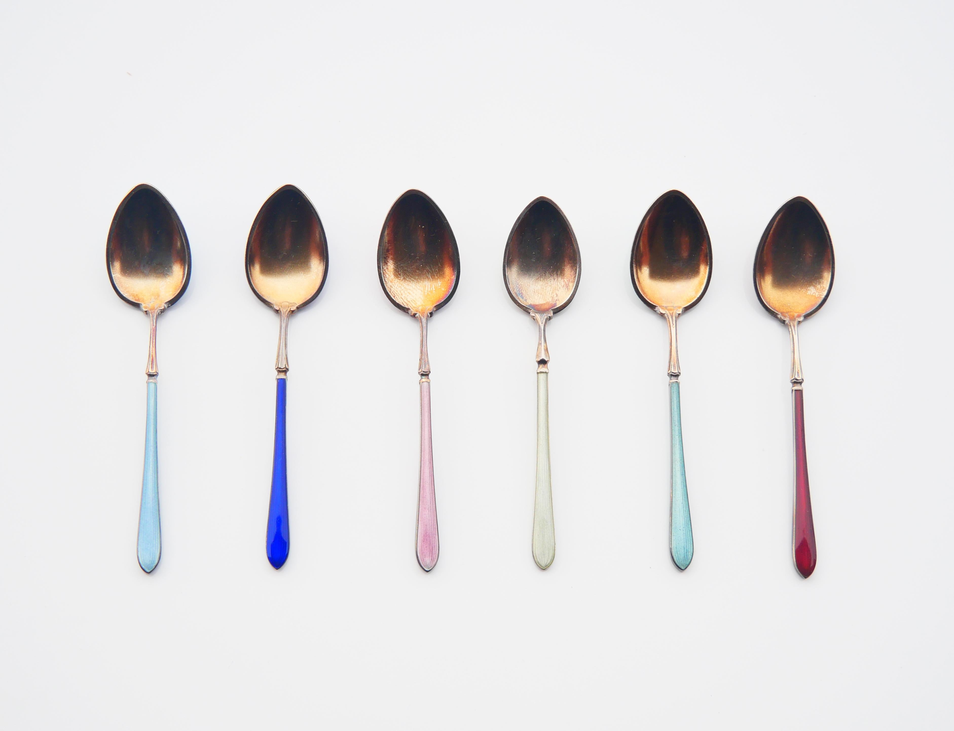 Antike Norwegen Boxed Löffel Set Eiscreme Kaffee Emaille massiv 830 Silber / 78gr (Art déco) im Angebot