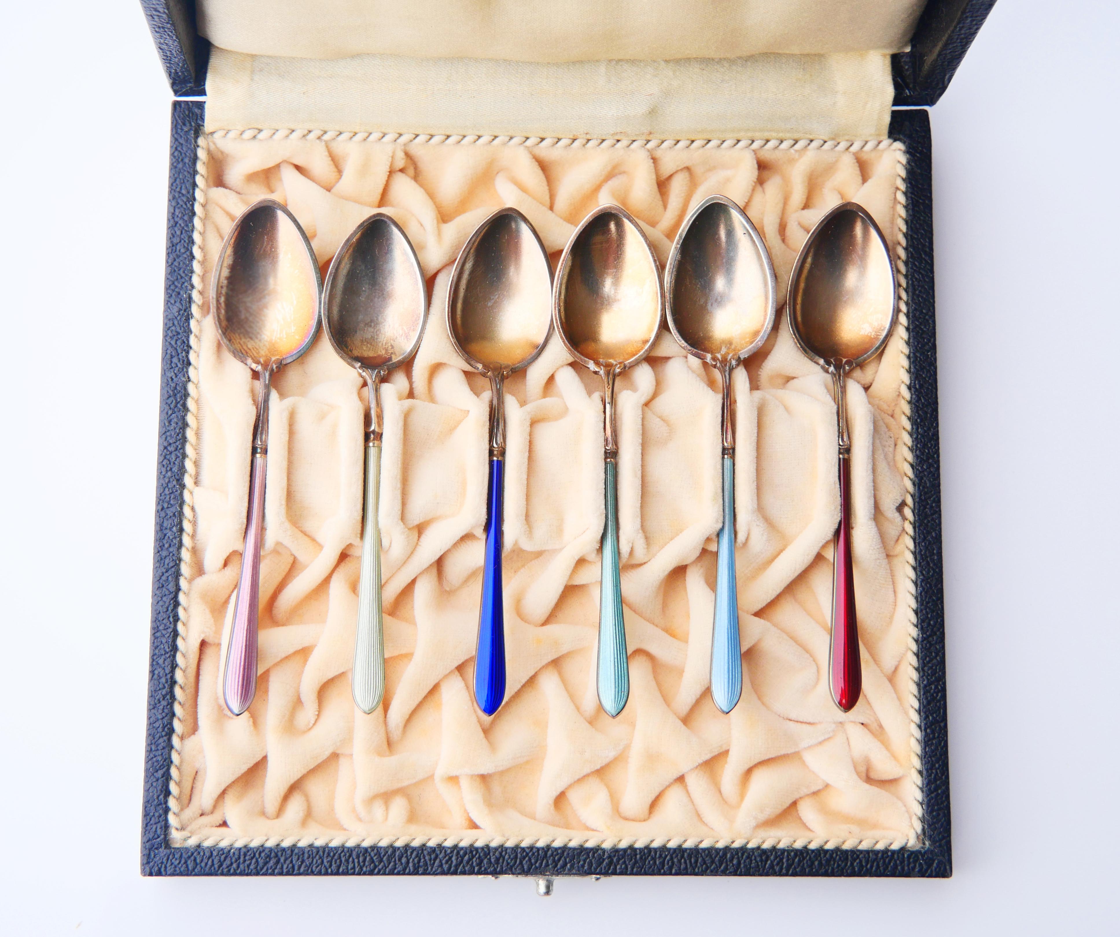 Antike Norwegen Boxed Löffel Set Eiscreme Kaffee Emaille massiv 830 Silber / 78gr für Damen oder Herren im Angebot