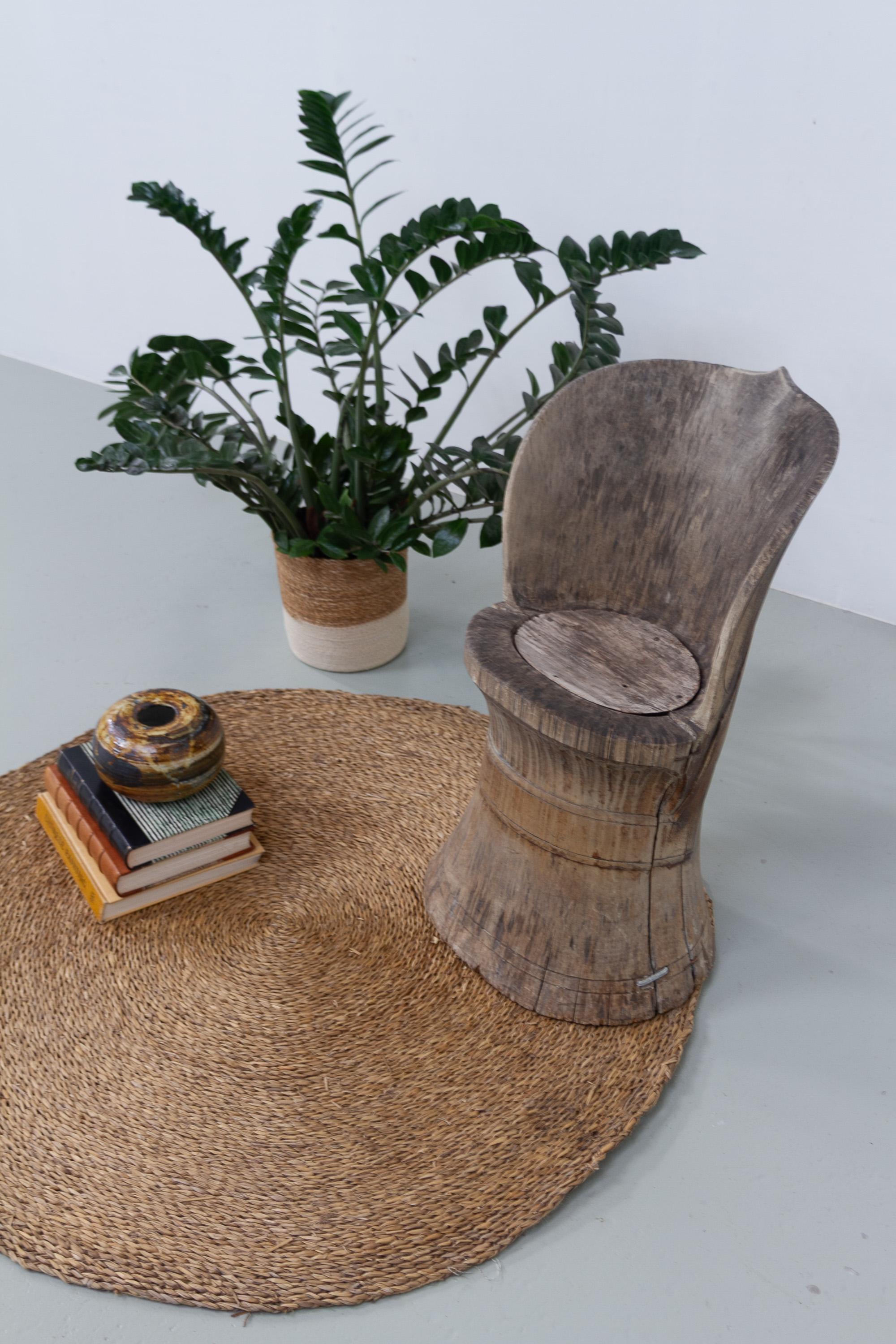 Ancienne chaise norvégienne Kubbestol (chaise à souche), avec sculptures, années 1800. en vente 8