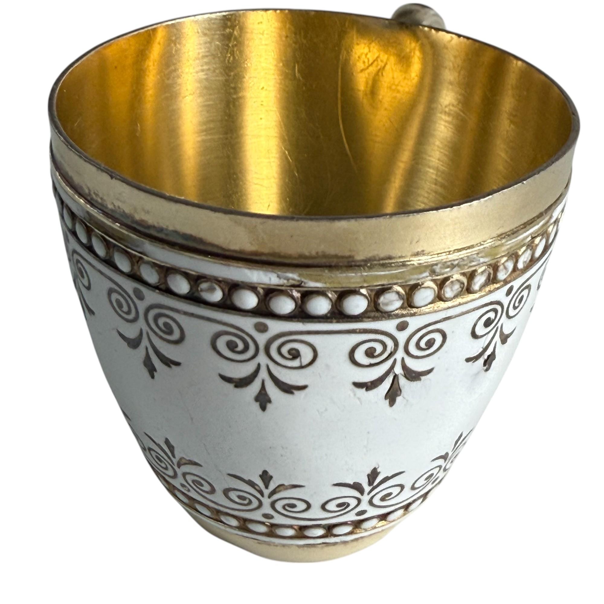 Antico set di tazze e piattini norvegesi in argento e smalto cloisonné di David Andersen in vendita 9