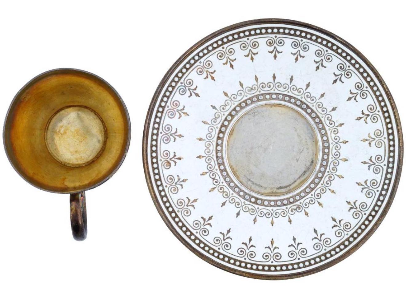 Art Déco Antico set di tazze e piattini norvegesi in argento e smalto cloisonné di David Andersen in vendita