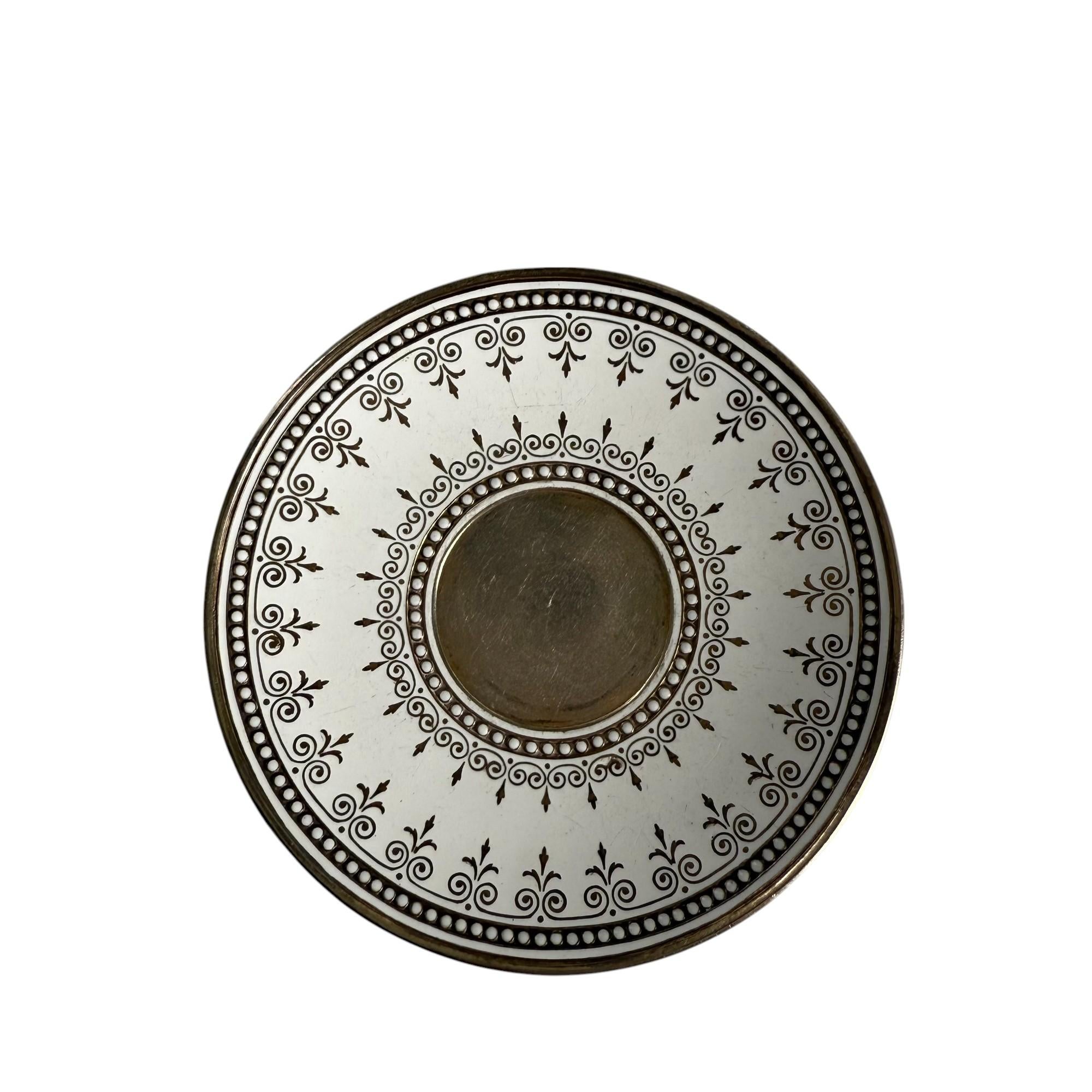 Antico set di tazze e piattini norvegesi in argento e smalto cloisonné di David Andersen in vendita 3