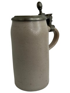 Beer Stein Nuremberg Brewery antique avec couvercle en grès, 1891 daté