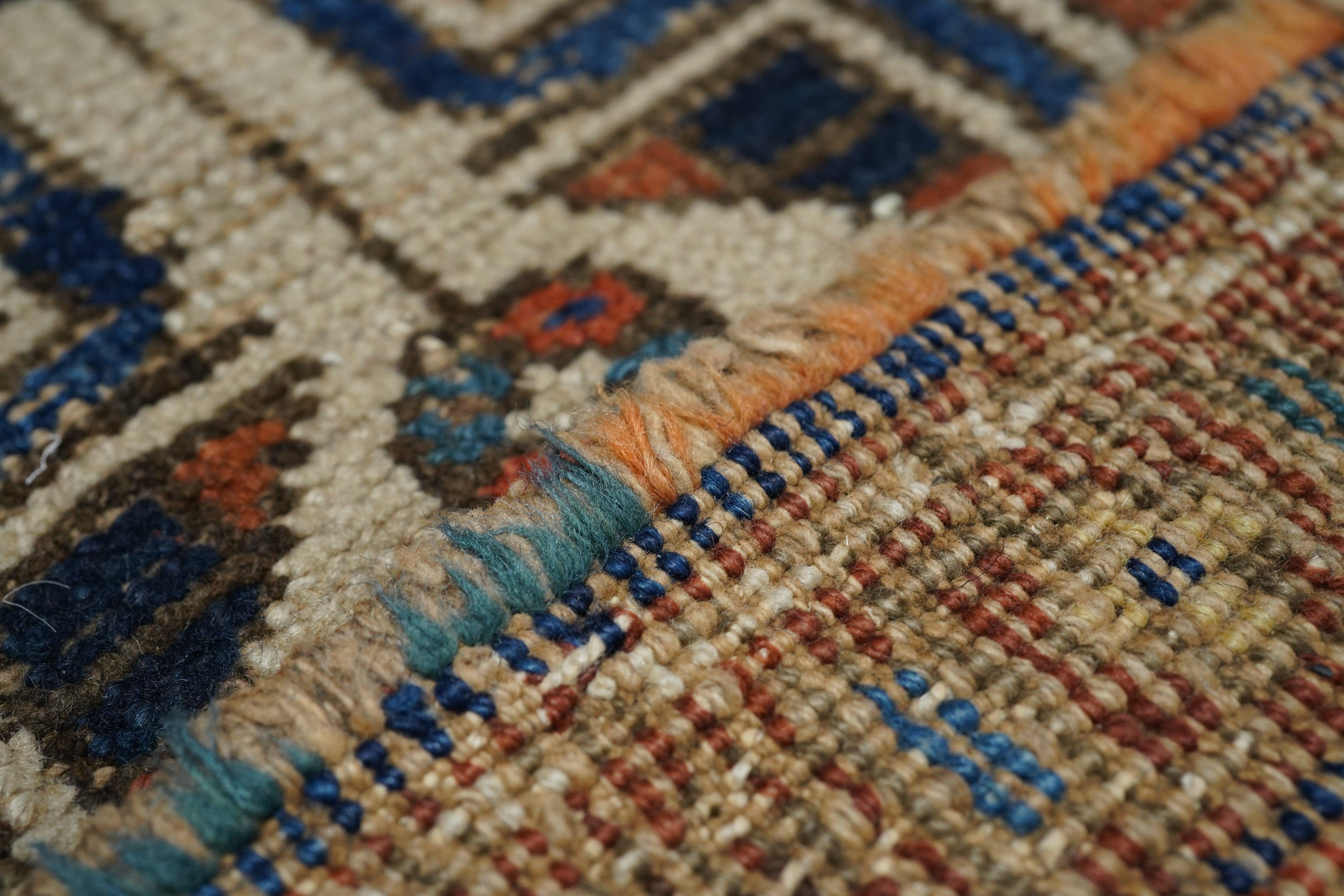 Antique NW Bakhshayesh Rug 5'0'' x 6'0'' In Good Condition For Sale In New York, NY