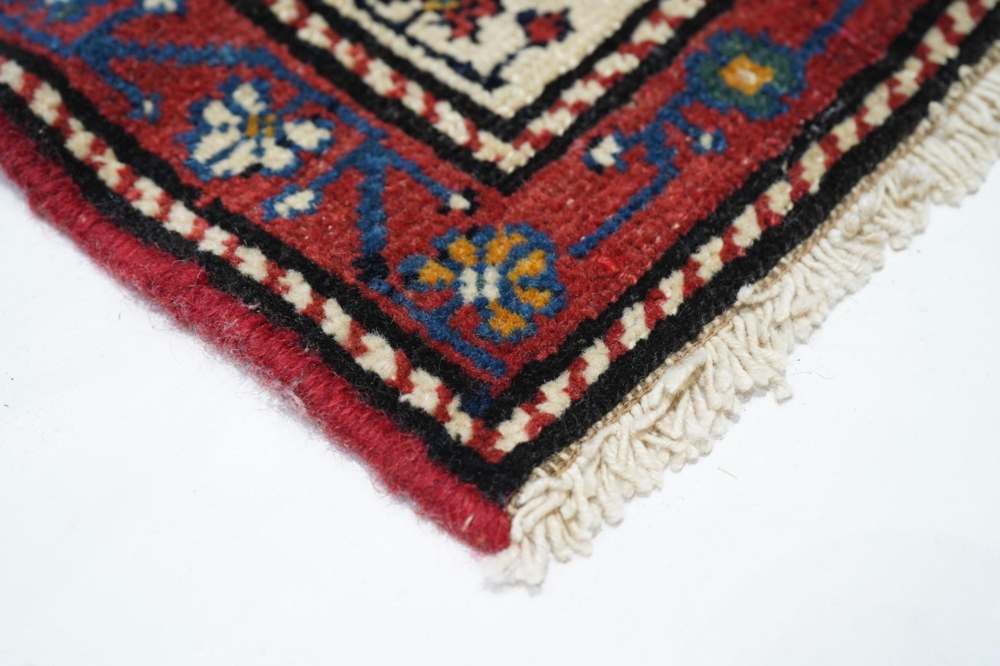Antique NW Persia Wool on Cotton 2'10'' x 9'6'' In Excellent Condition For Sale In New York, NY
