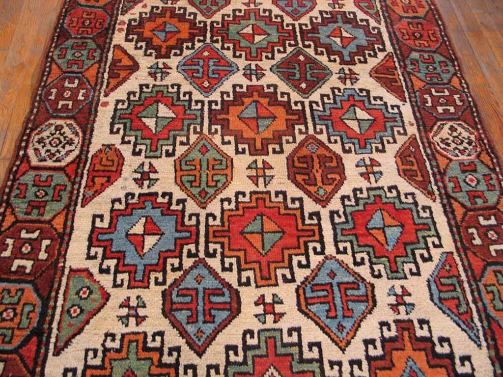 Wool Mid 19th Century N.W. Persian Carpet ( 3'10