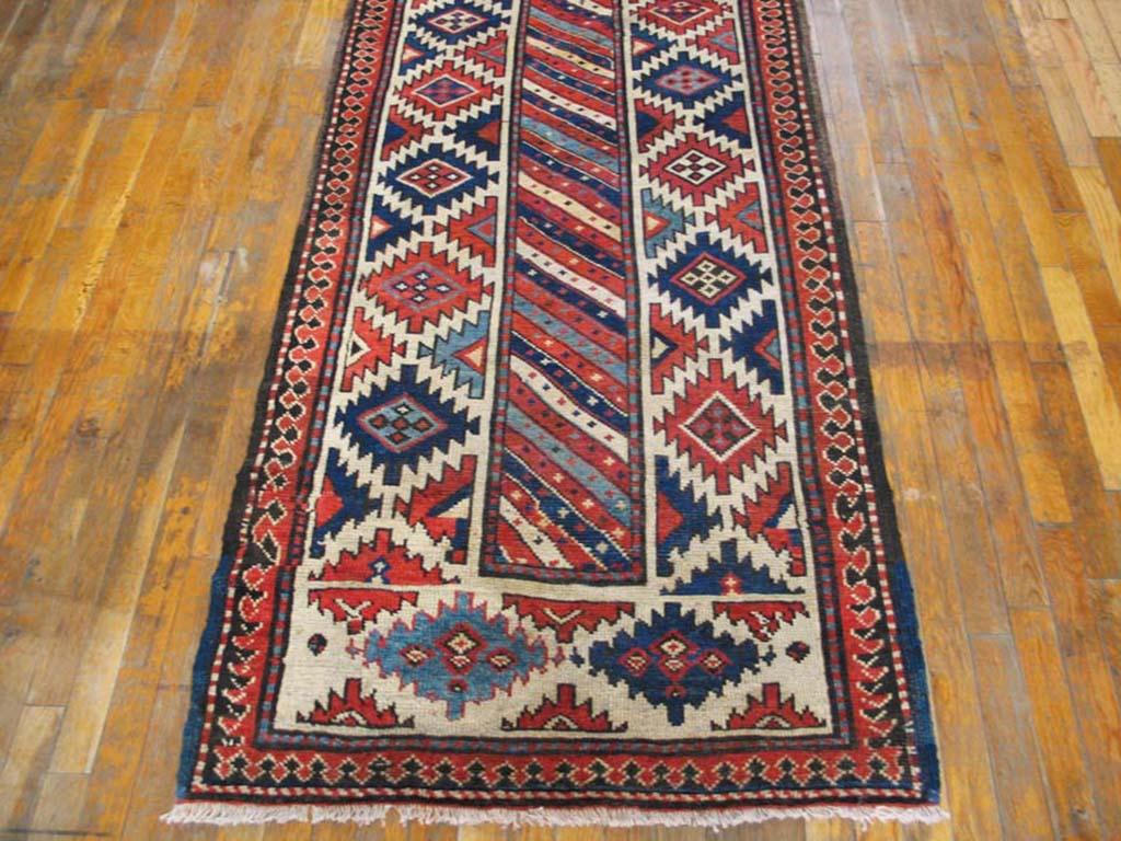 Wool Late 19th Century N.W. Persian Carpet ( 3'2