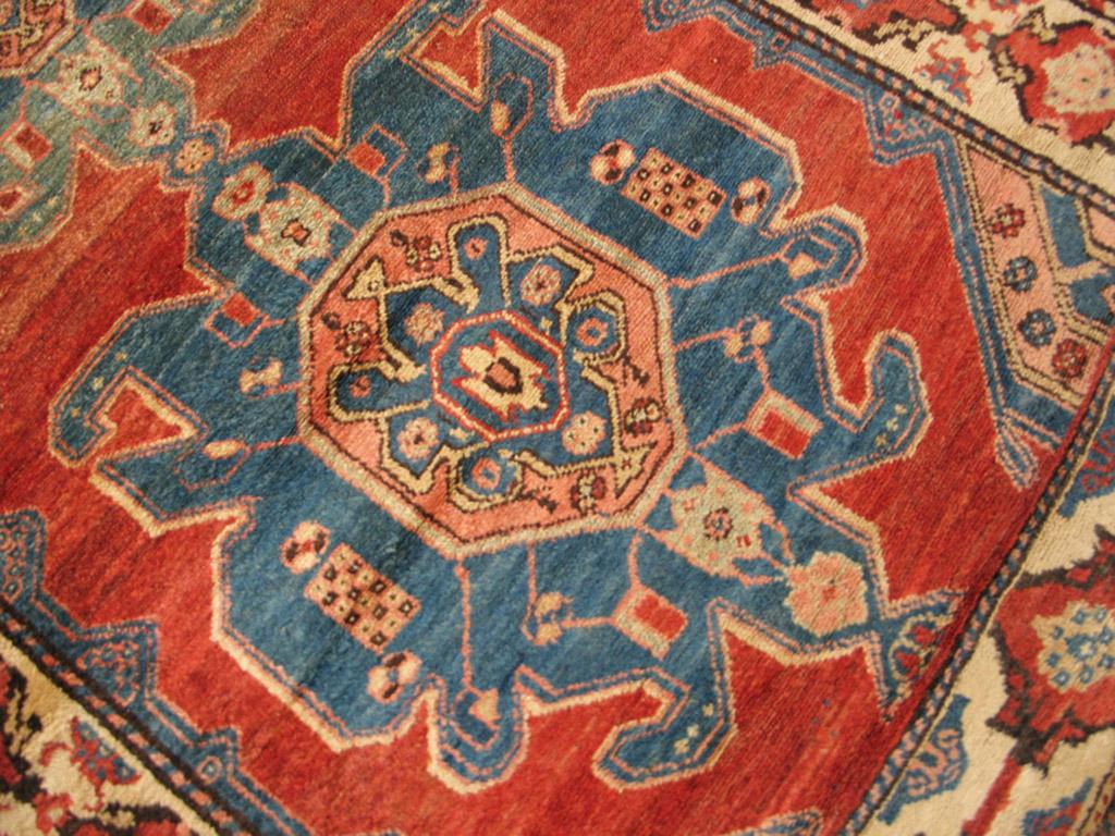 Handmade antique NW Persian carpet. Woven circa 1880 (late 19th century). Persian informal rug, size 3'6