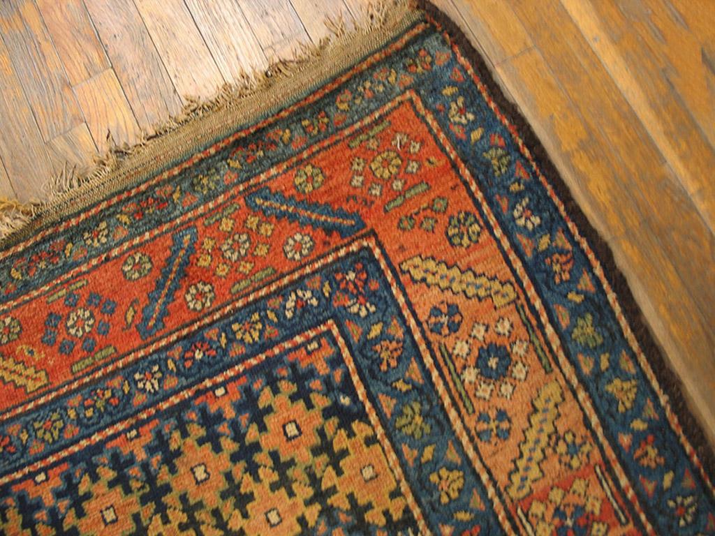 Handmade antique NW Persian carpet. Woven, circa 1900 (early 20th century). Persian informal rug, size: 3'6