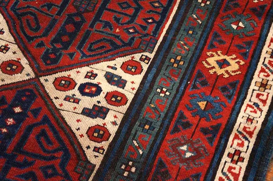 Antique NW Persian Rug In Good Condition For Sale In New York, NY