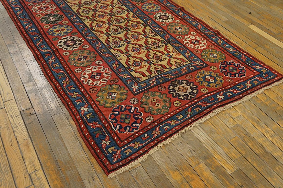 Antique NW Persian Rug In Good Condition For Sale In New York, NY