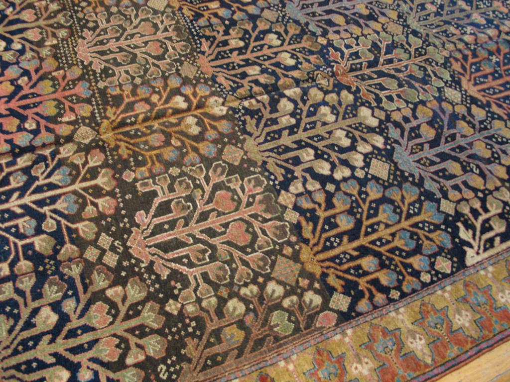 Mid-18th Century N.W. Persian Shrub Gallery Carpet In Good Condition For Sale In New York, NY