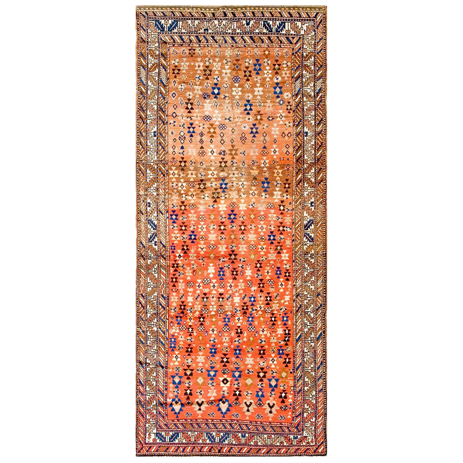 Anfang des 20. Jahrhunderts N.W. Persischer Teppich ( 4'10" x 11"  147 x 335)