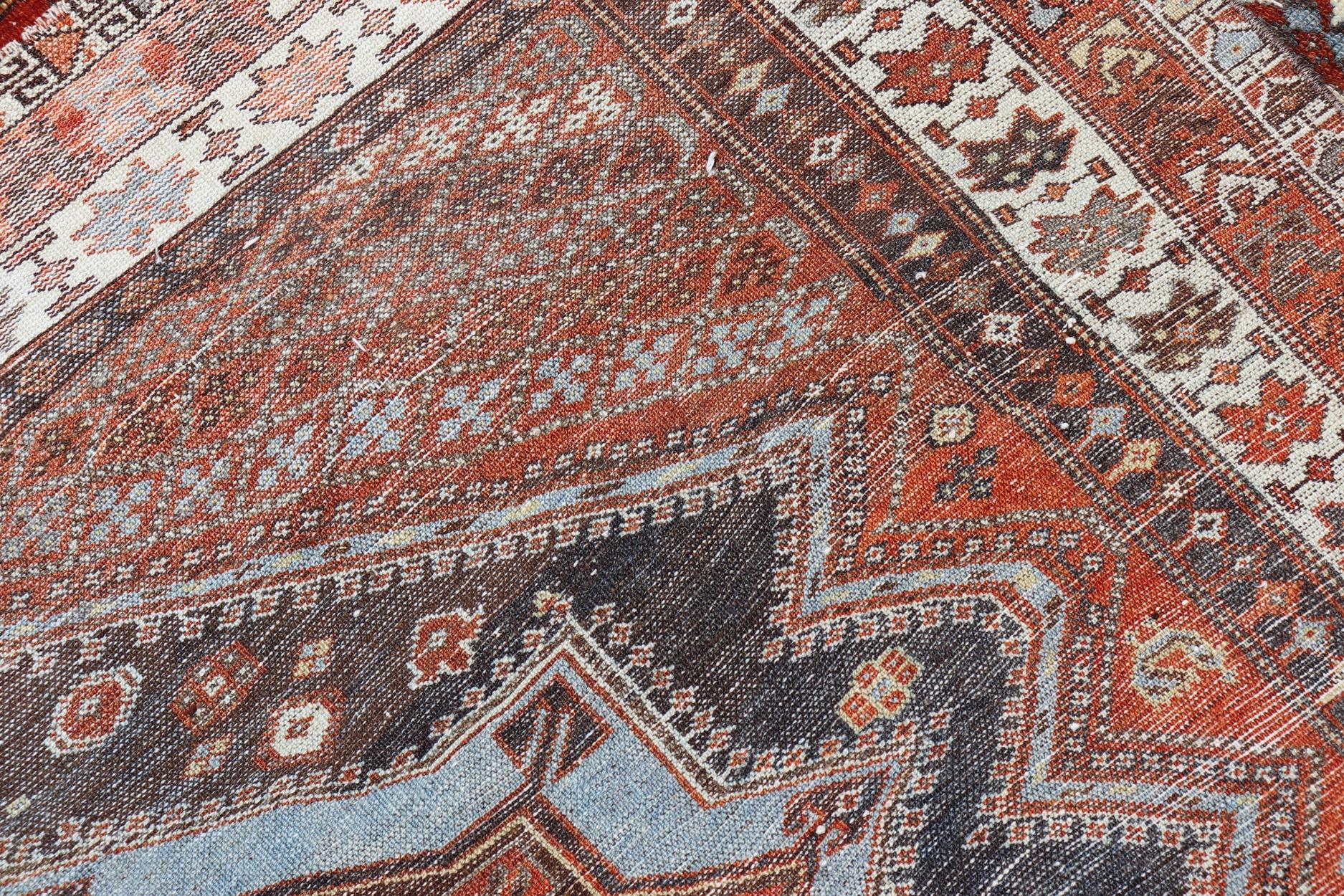 Antike N.W. Persischer Teppich mit geometrischen Medaillons 5'0