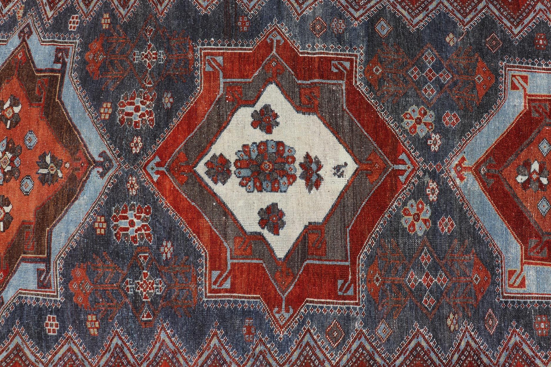 Antike N.W. Persischer Teppich mit geometrischen Medaillons 5'0