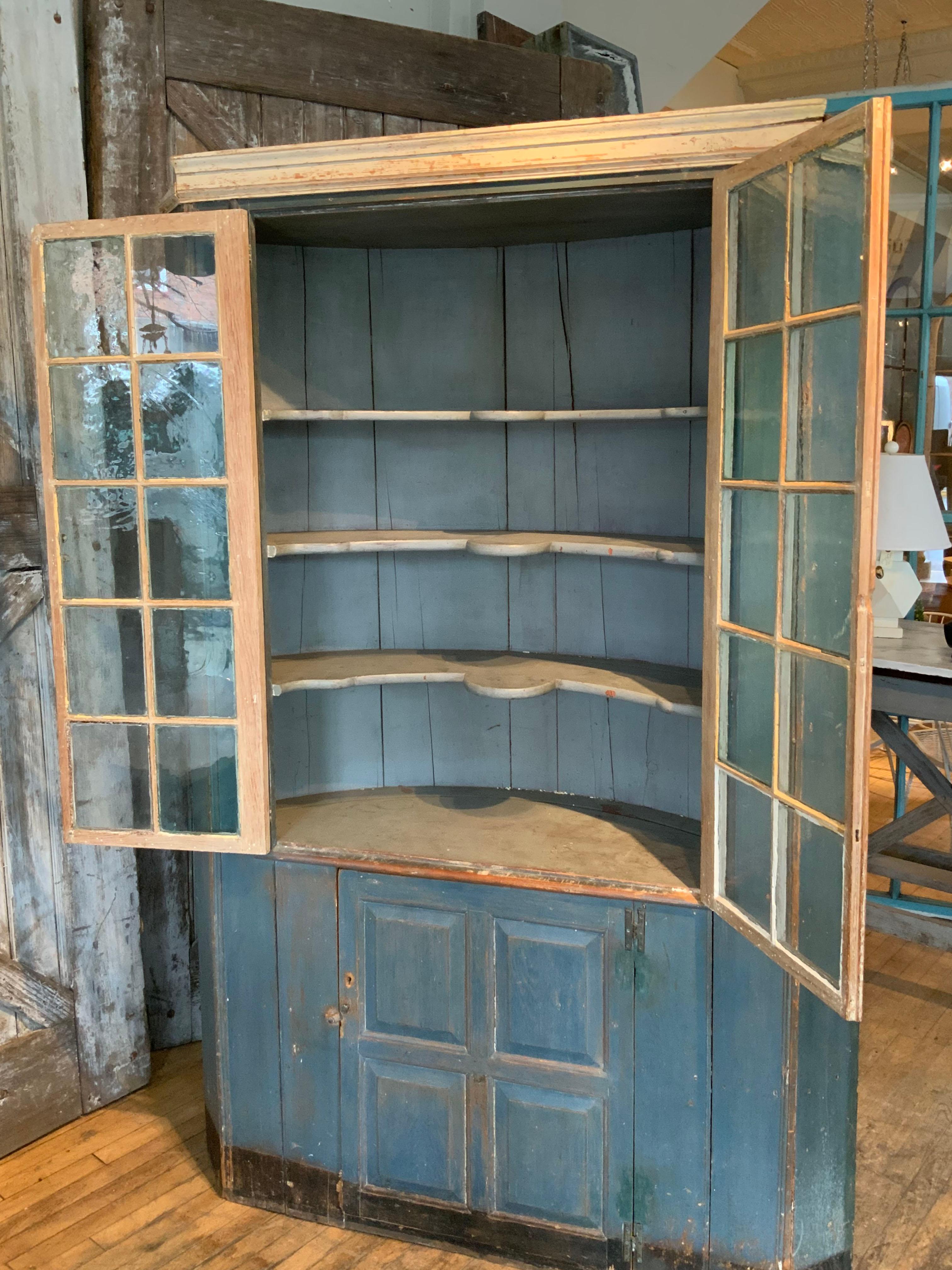 Antique NY State Country Corner Cupboard with Original Glass For Sale 2