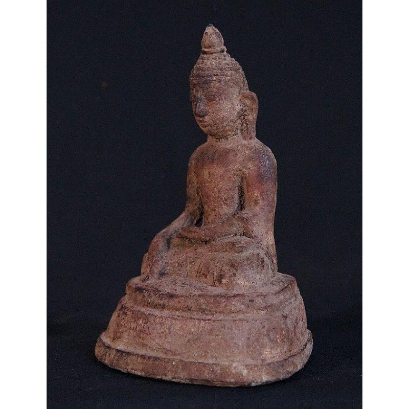 Material: bronze
19 cm high 
13 cm wide
Weight: 1.6 kgs
Ava style
Bhumisparsha mudra
Originating from Burma
16/17th century - Nyaung-Yan (Ava) period
Traces of 24 krt. gold can be found
With nice burial patina.

